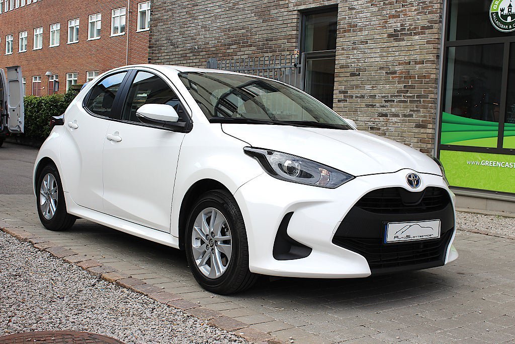 Vehicle Image 8