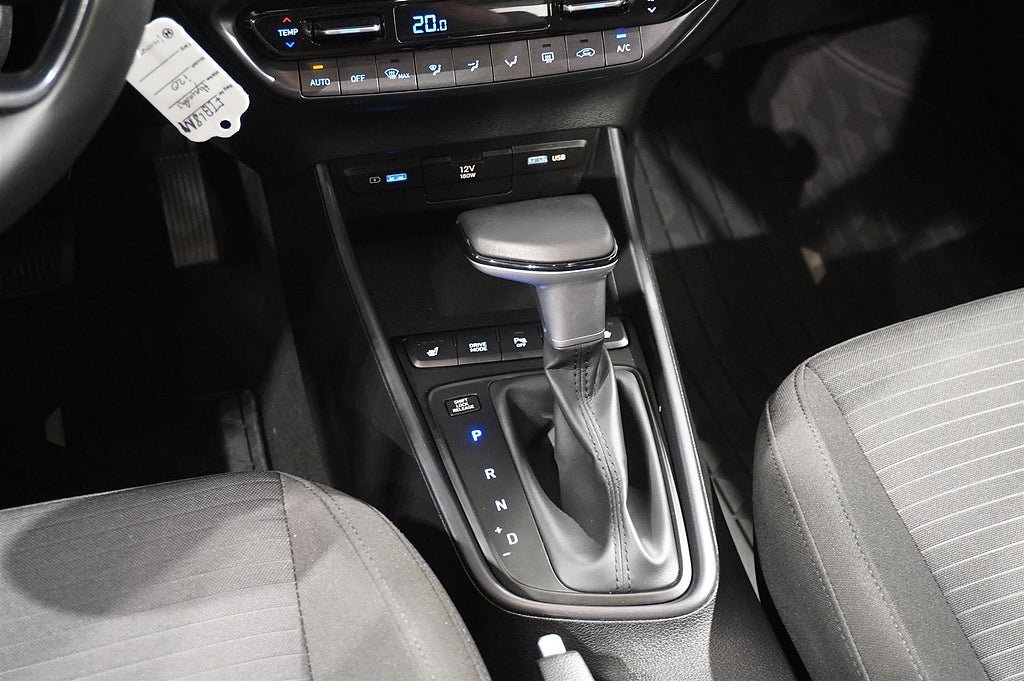 Vehicle Image 12