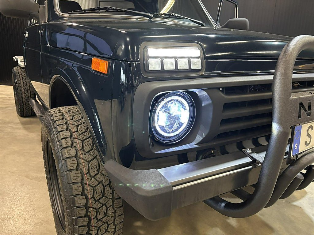 Vehicle Image 14