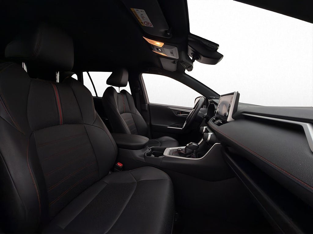 Vehicle Image 11