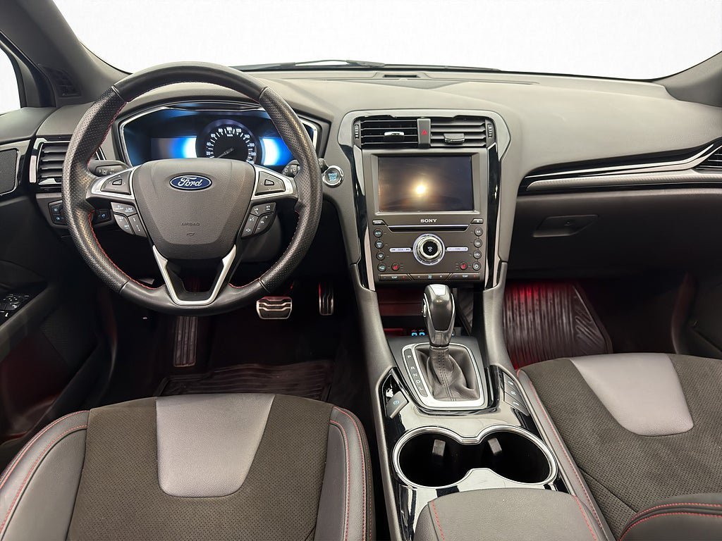 Vehicle Image 16