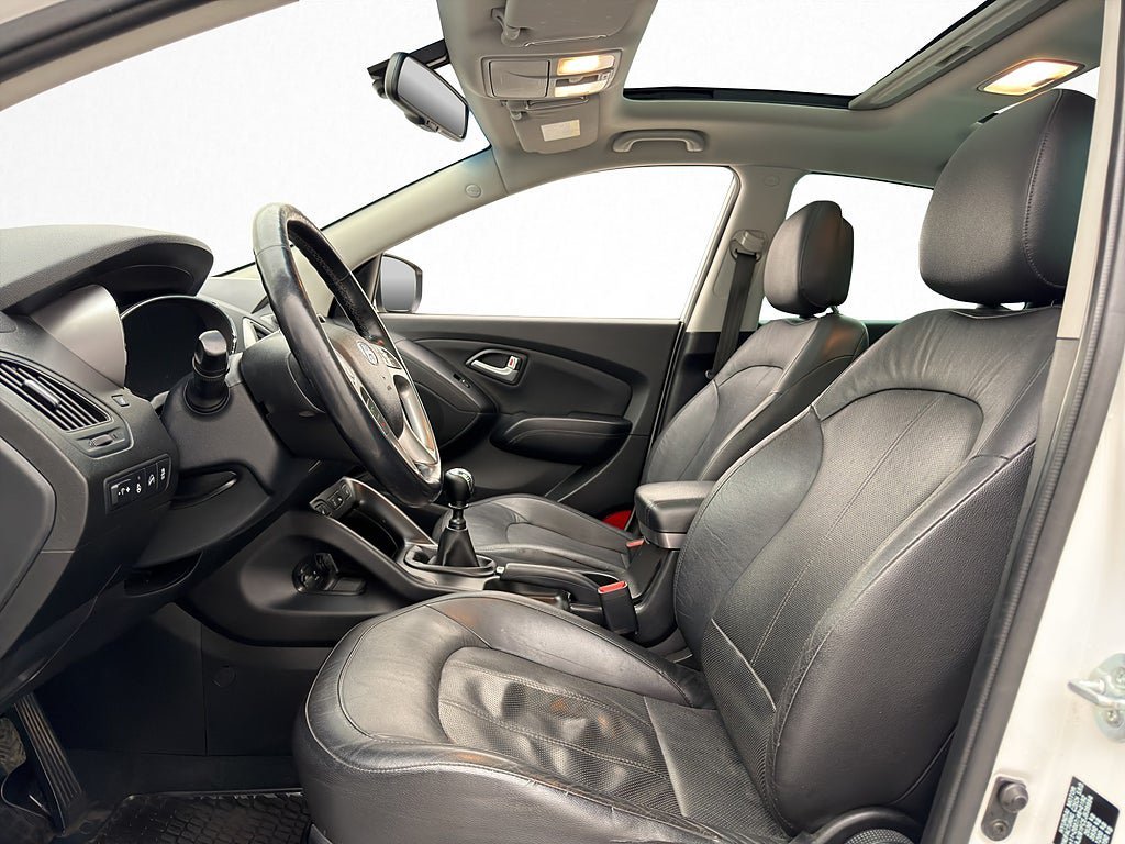 Vehicle Image 22