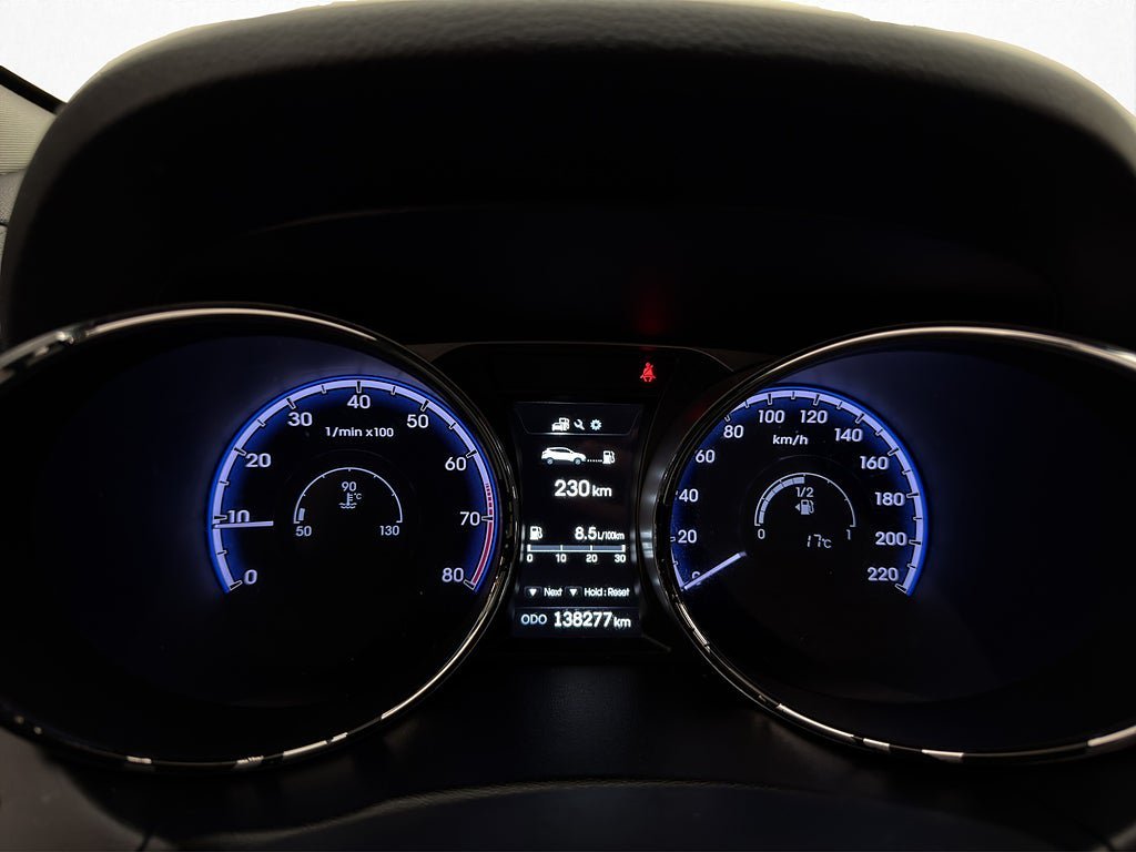 Vehicle Image 24