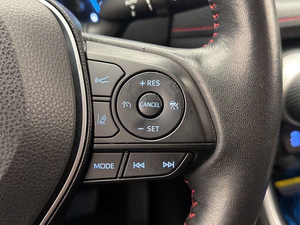 Vehicle Image 28