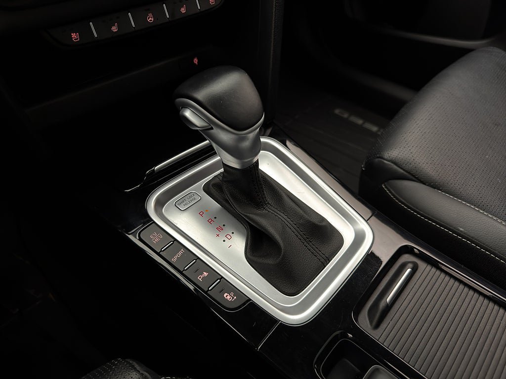Vehicle Image 24