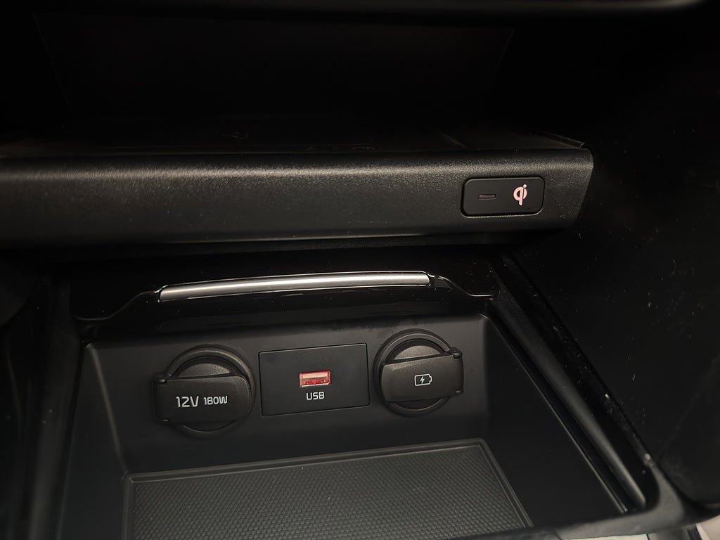 Vehicle Image 35