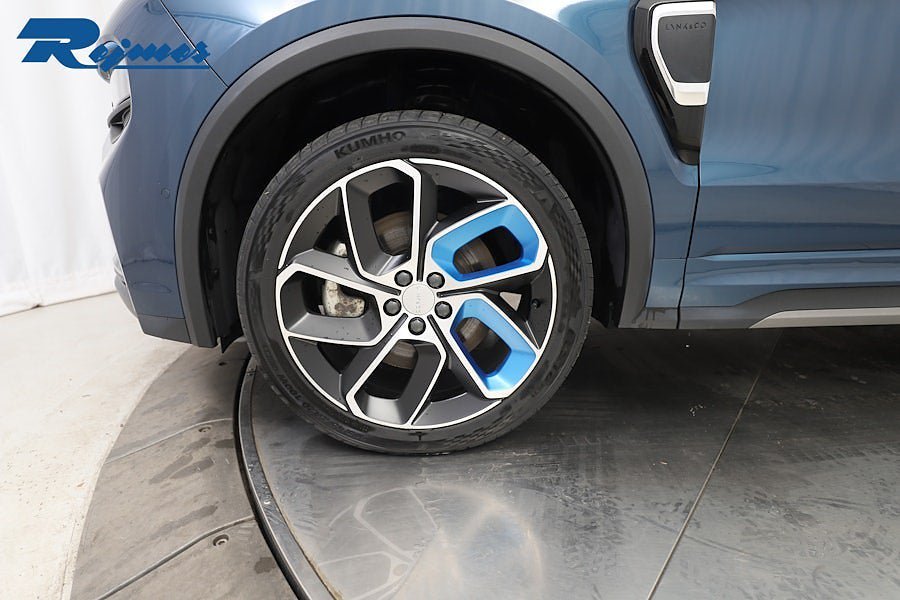 Vehicle Image 19