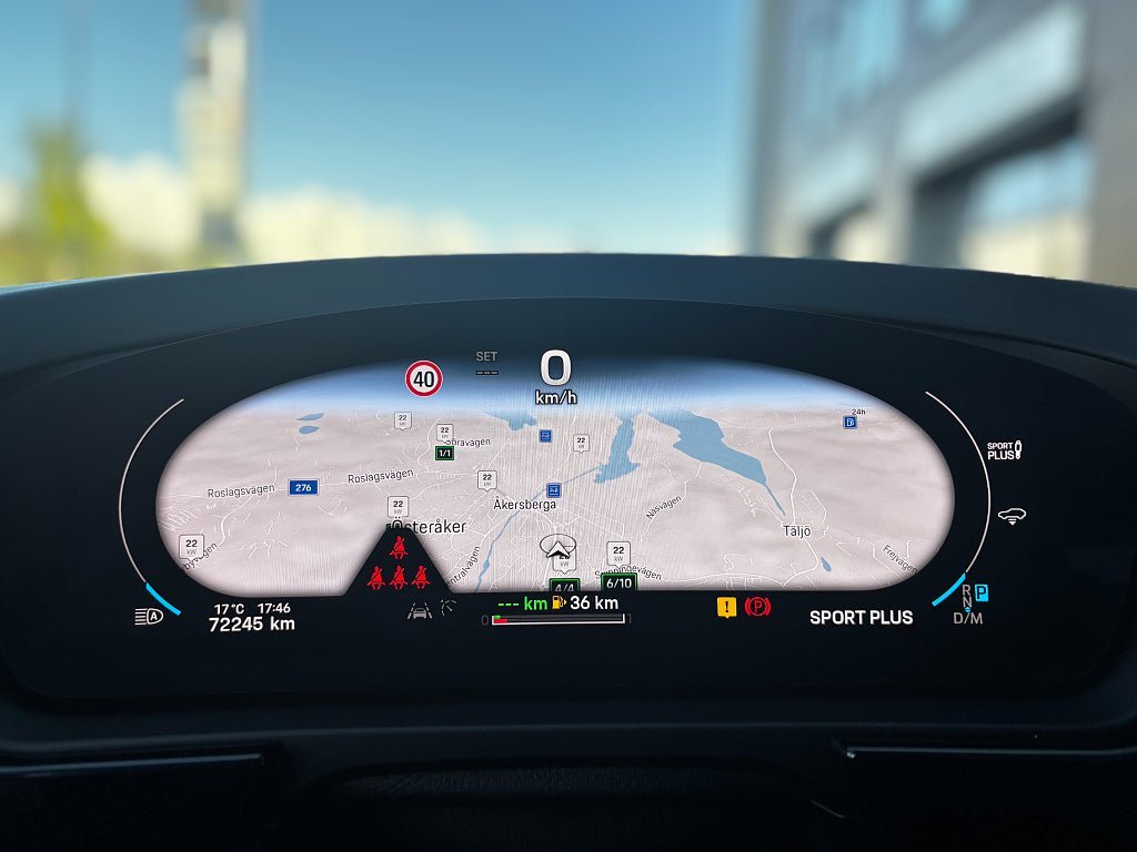 Vehicle Image 32