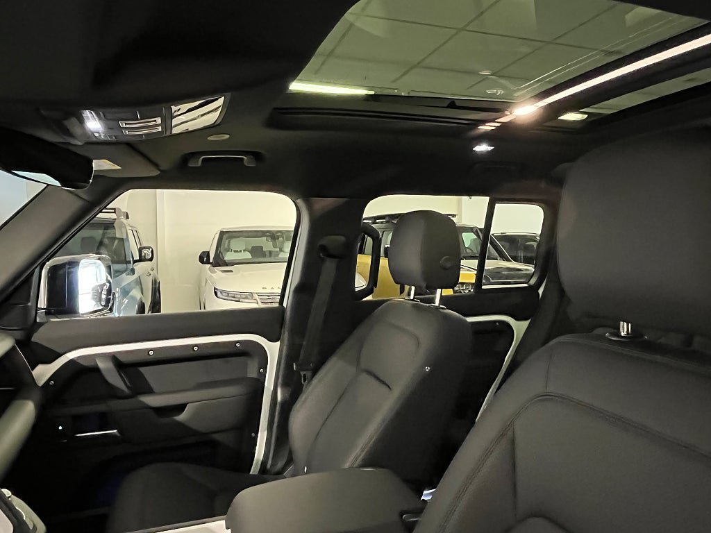 Vehicle Image 7