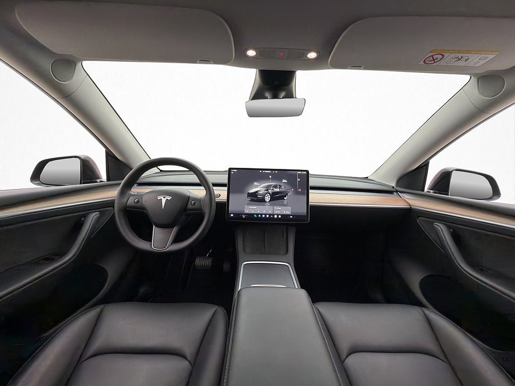 Vehicle Image 13