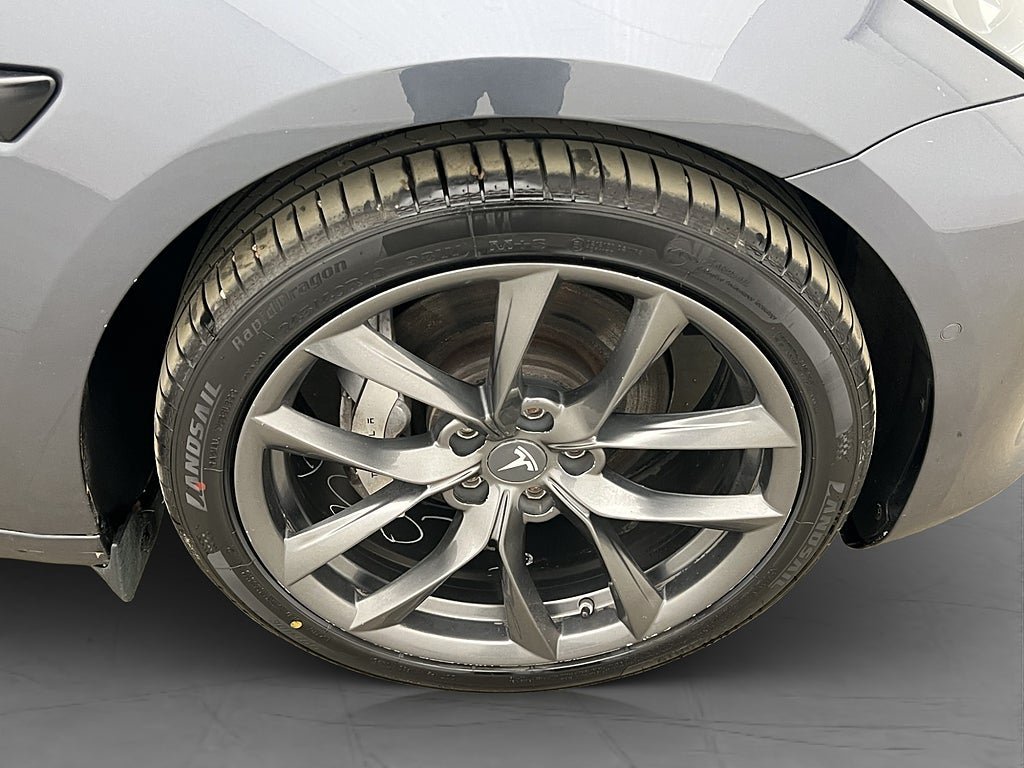 Vehicle Image 33