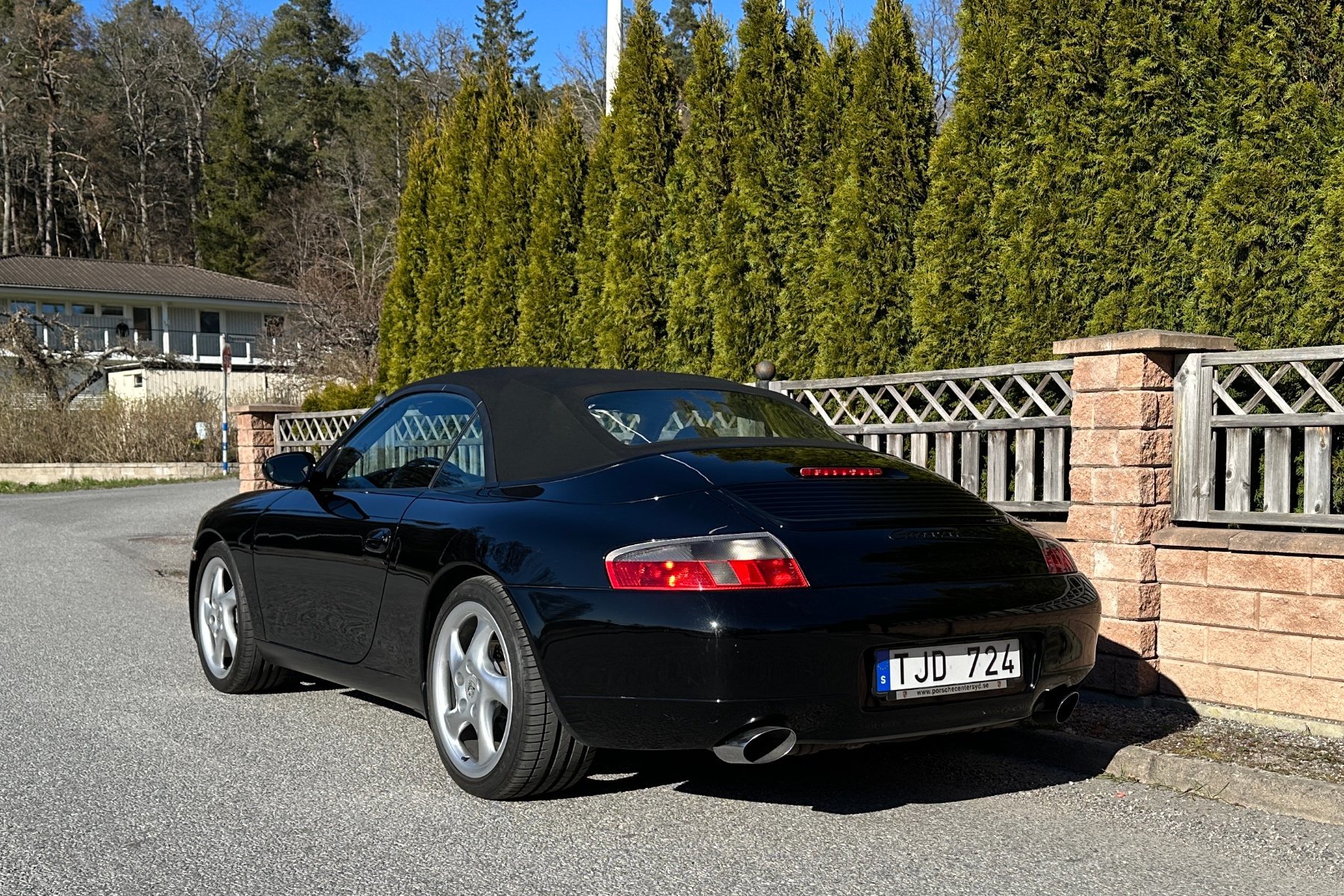 Vehicle Image 11
