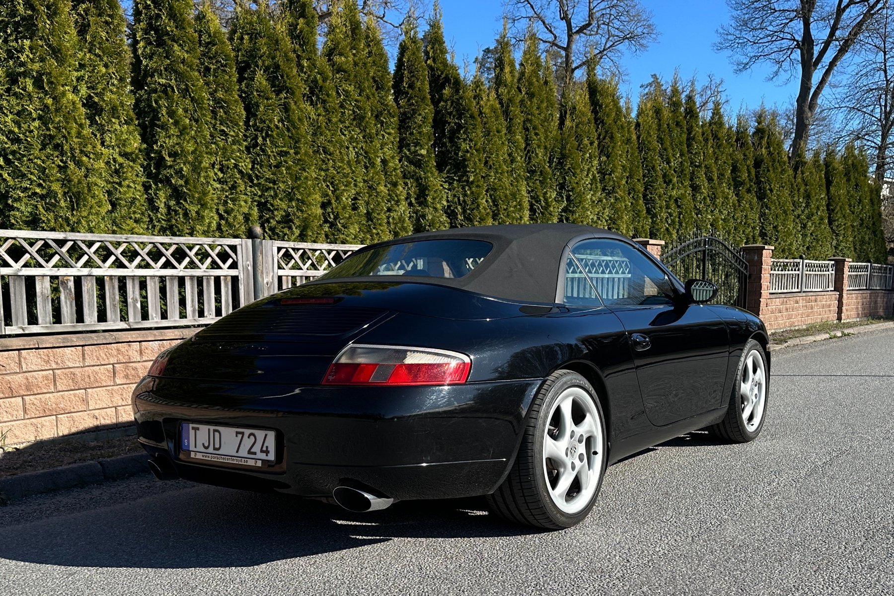 Vehicle Image 13