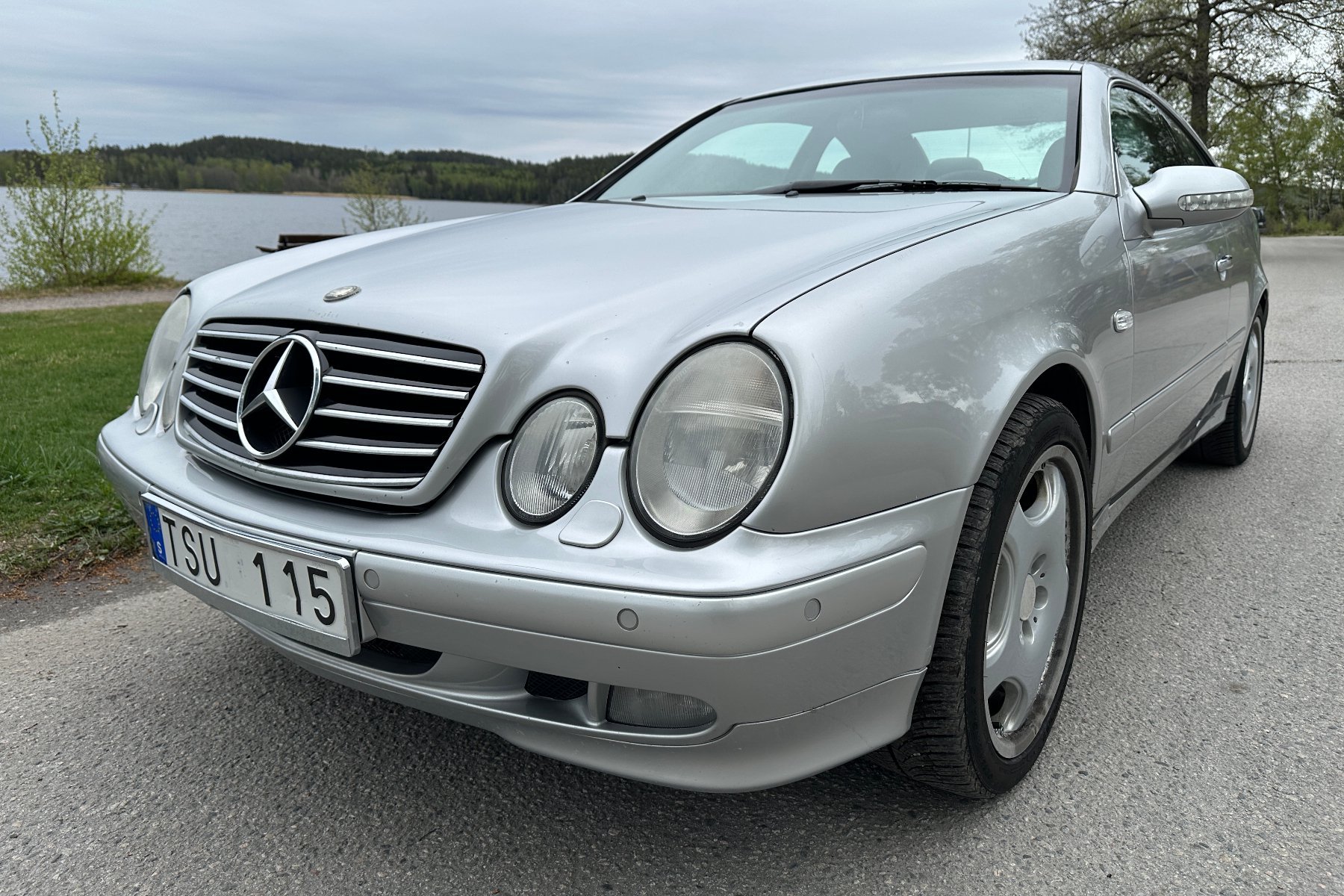 Vehicle Image 11
