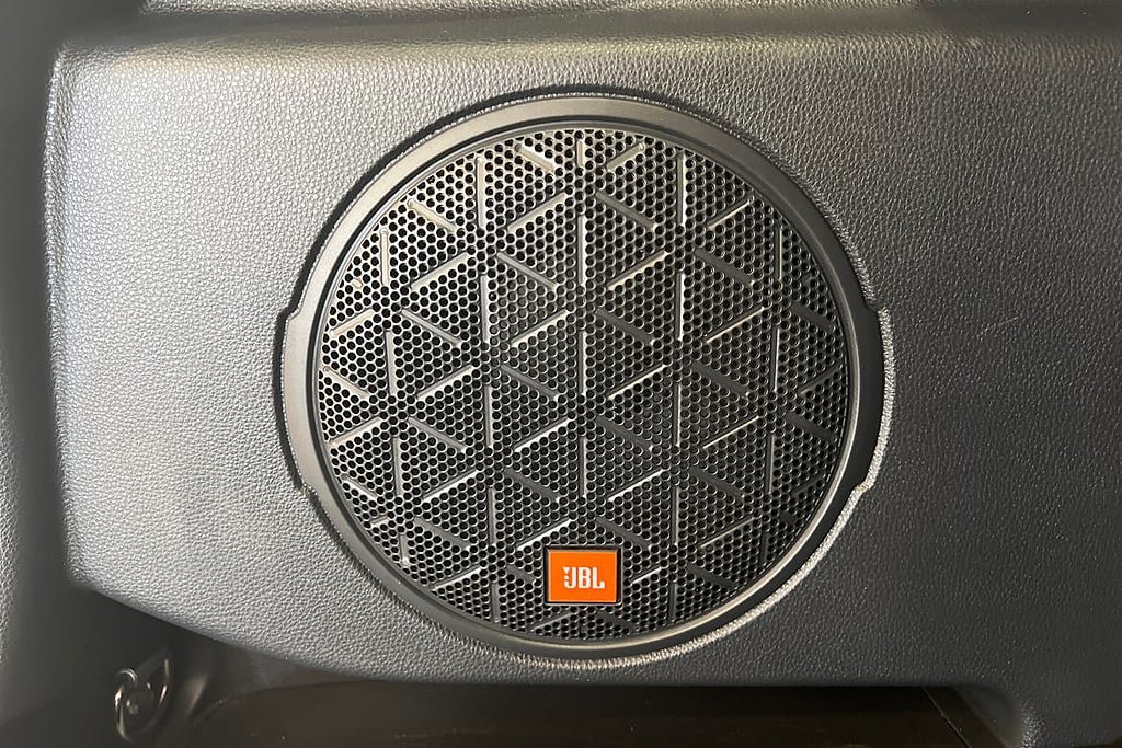 Vehicle Image 22