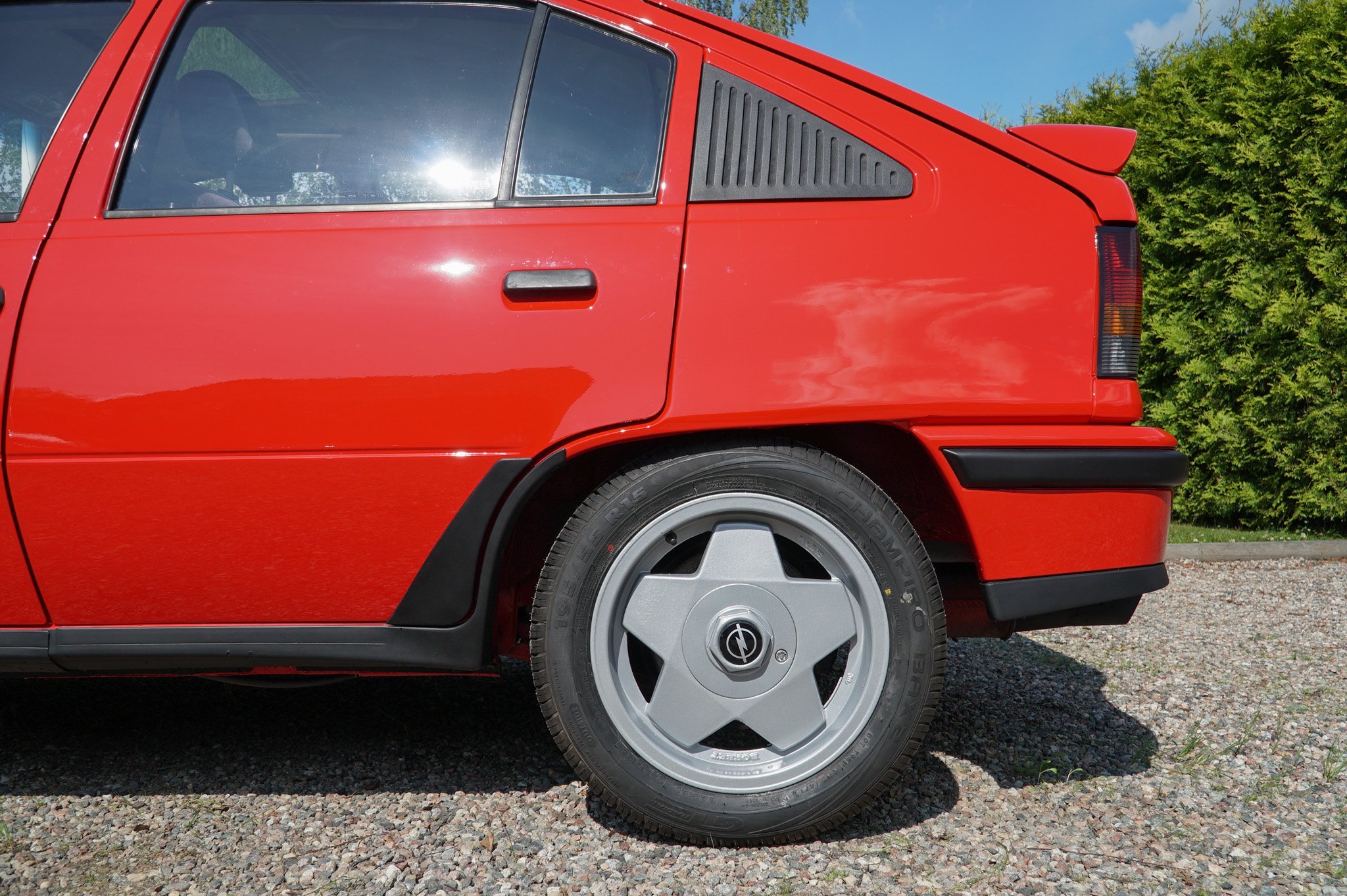 Vehicle Image 36