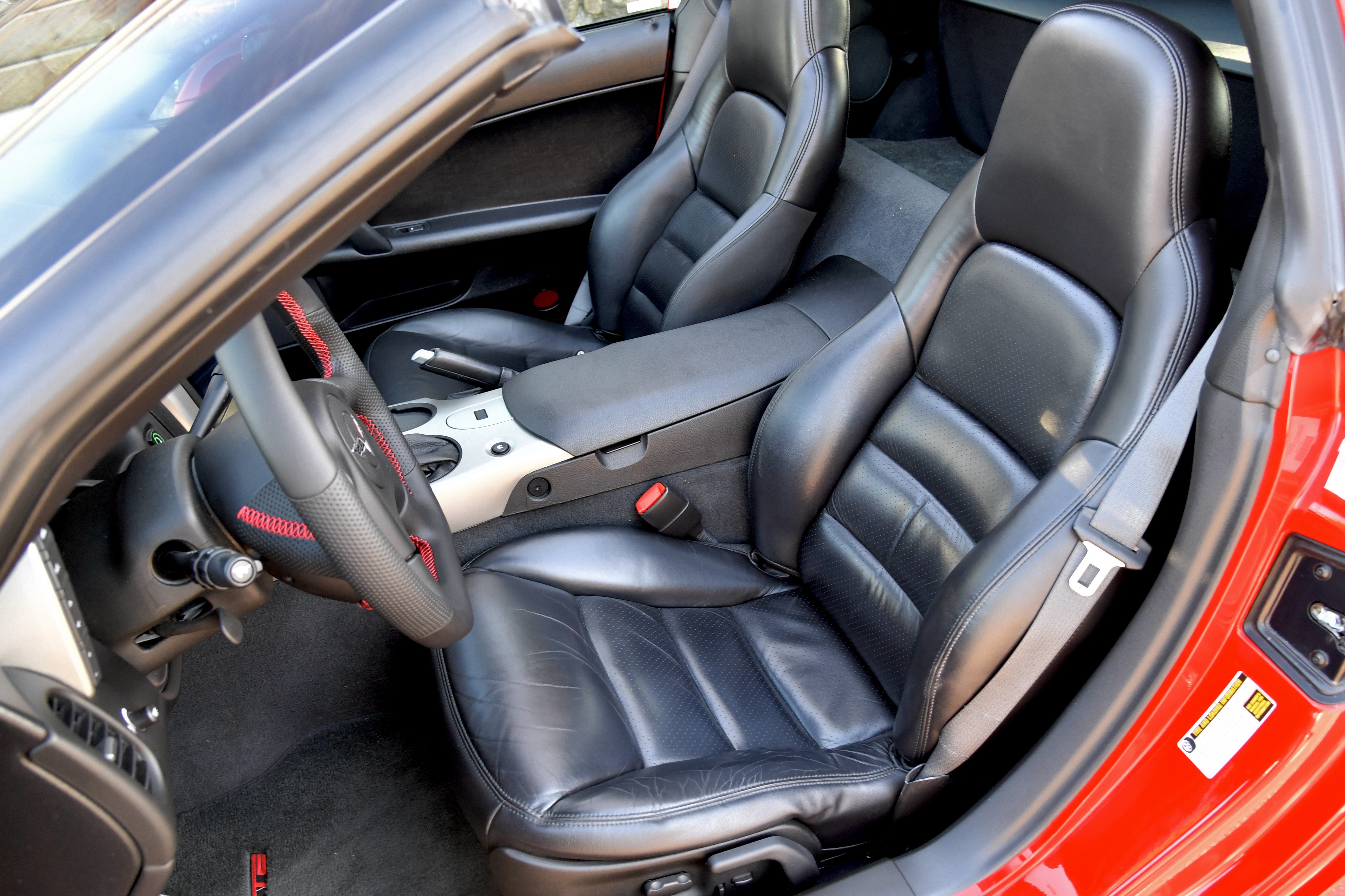 Vehicle Image 11