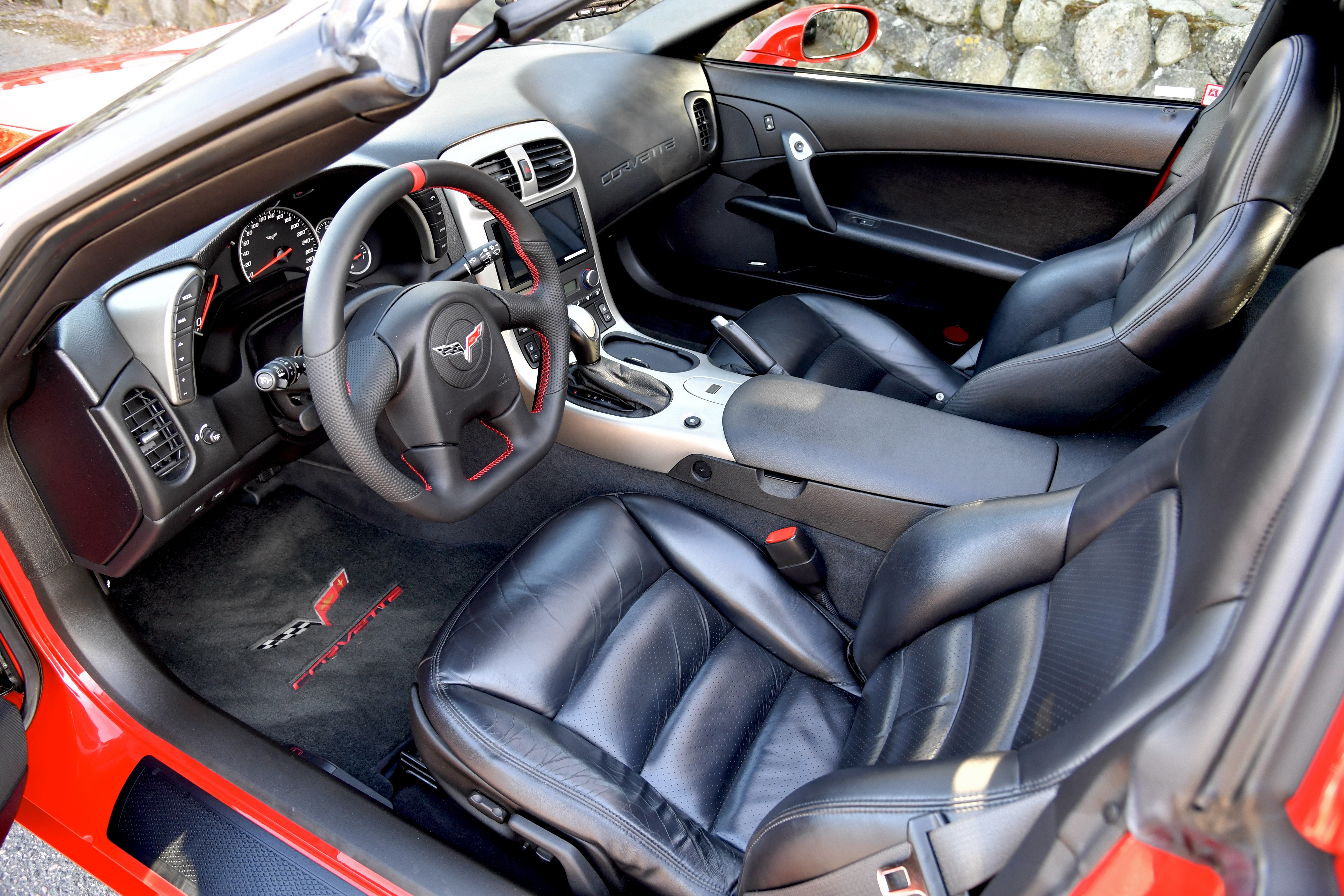 Vehicle Image 13