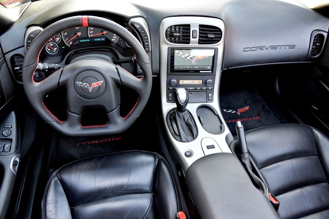 Vehicle Image 15