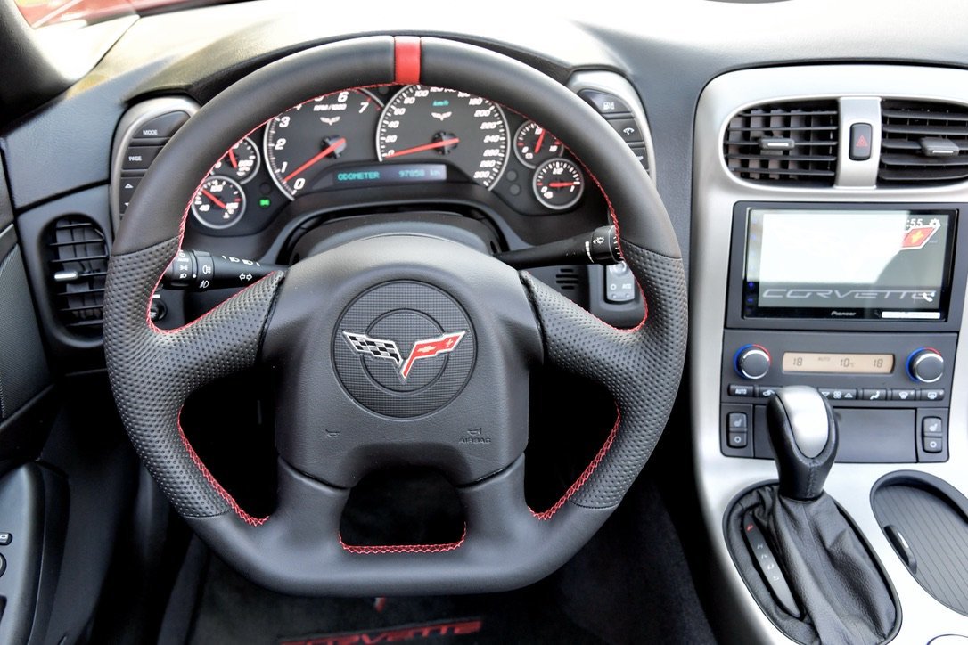 Vehicle Image 16