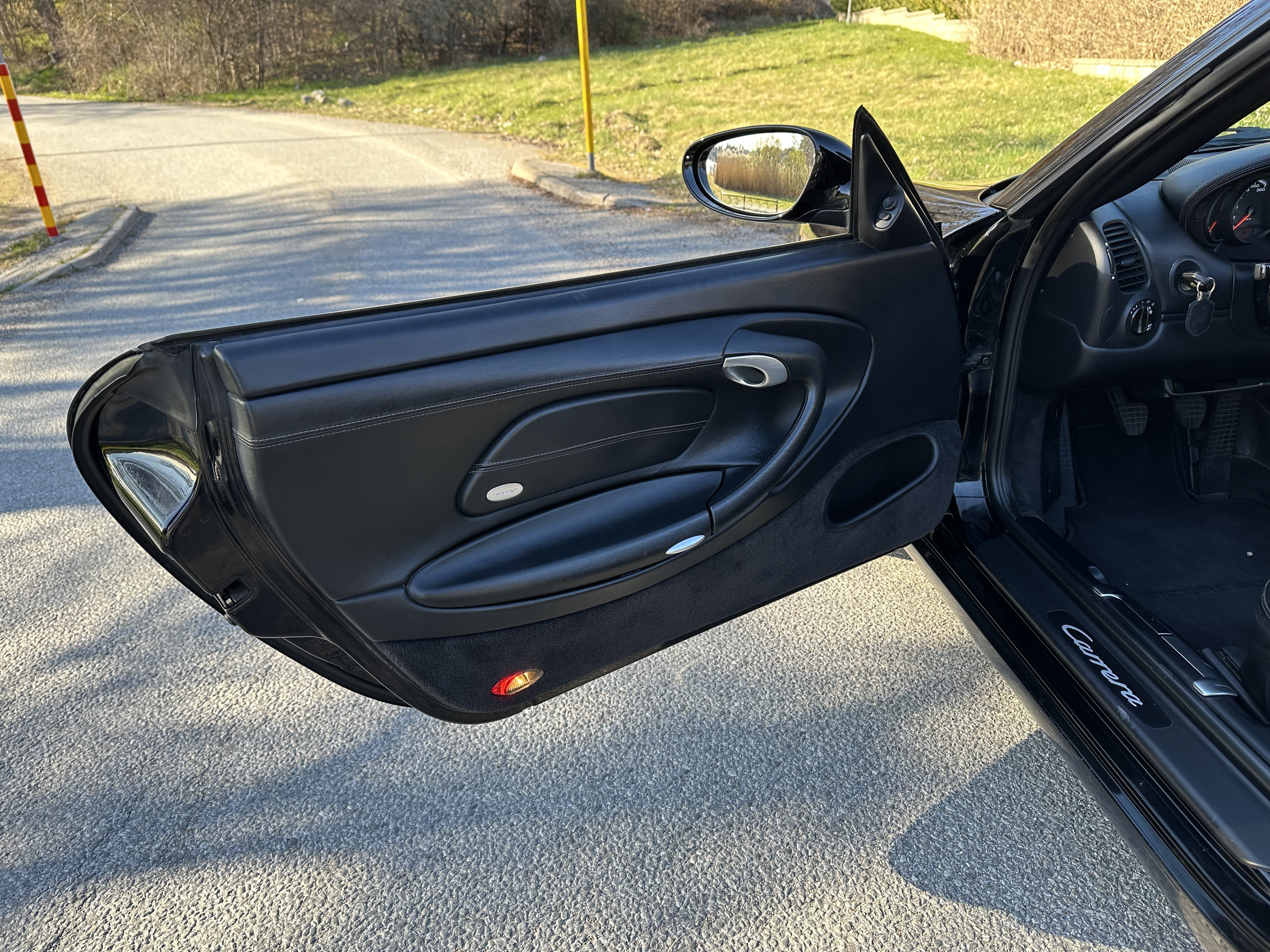 Vehicle Image 33