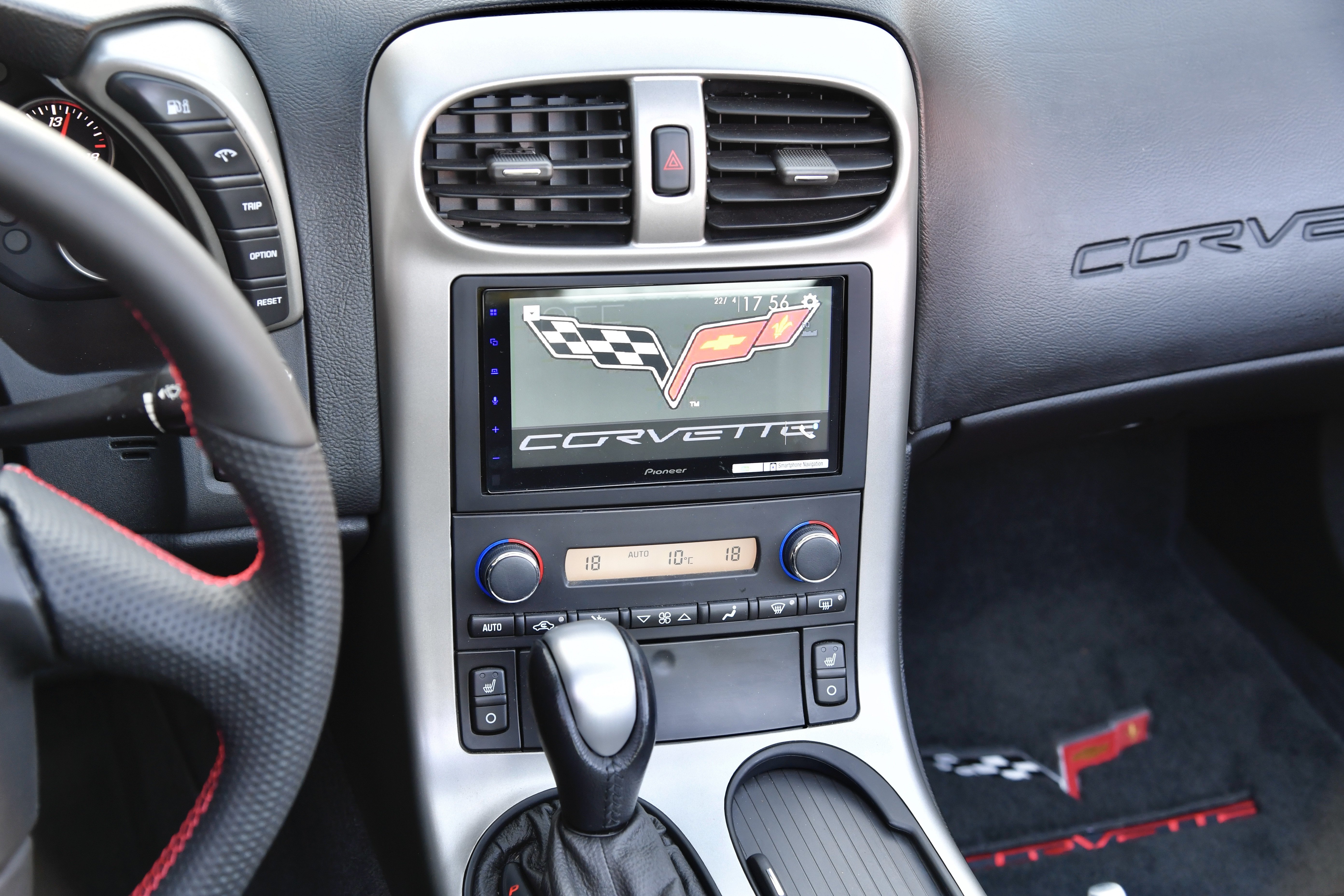 Vehicle Image 18