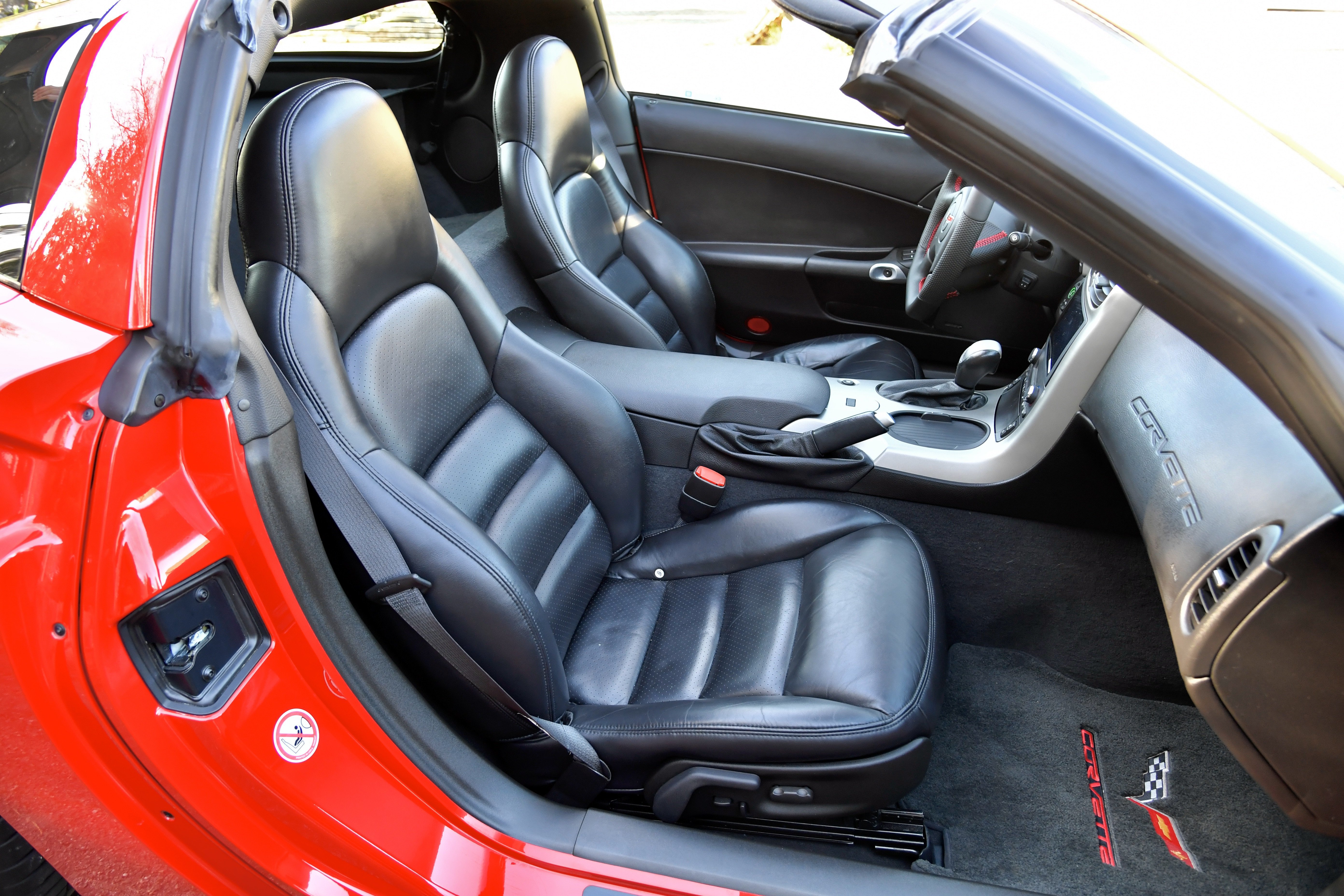 Vehicle Image 21