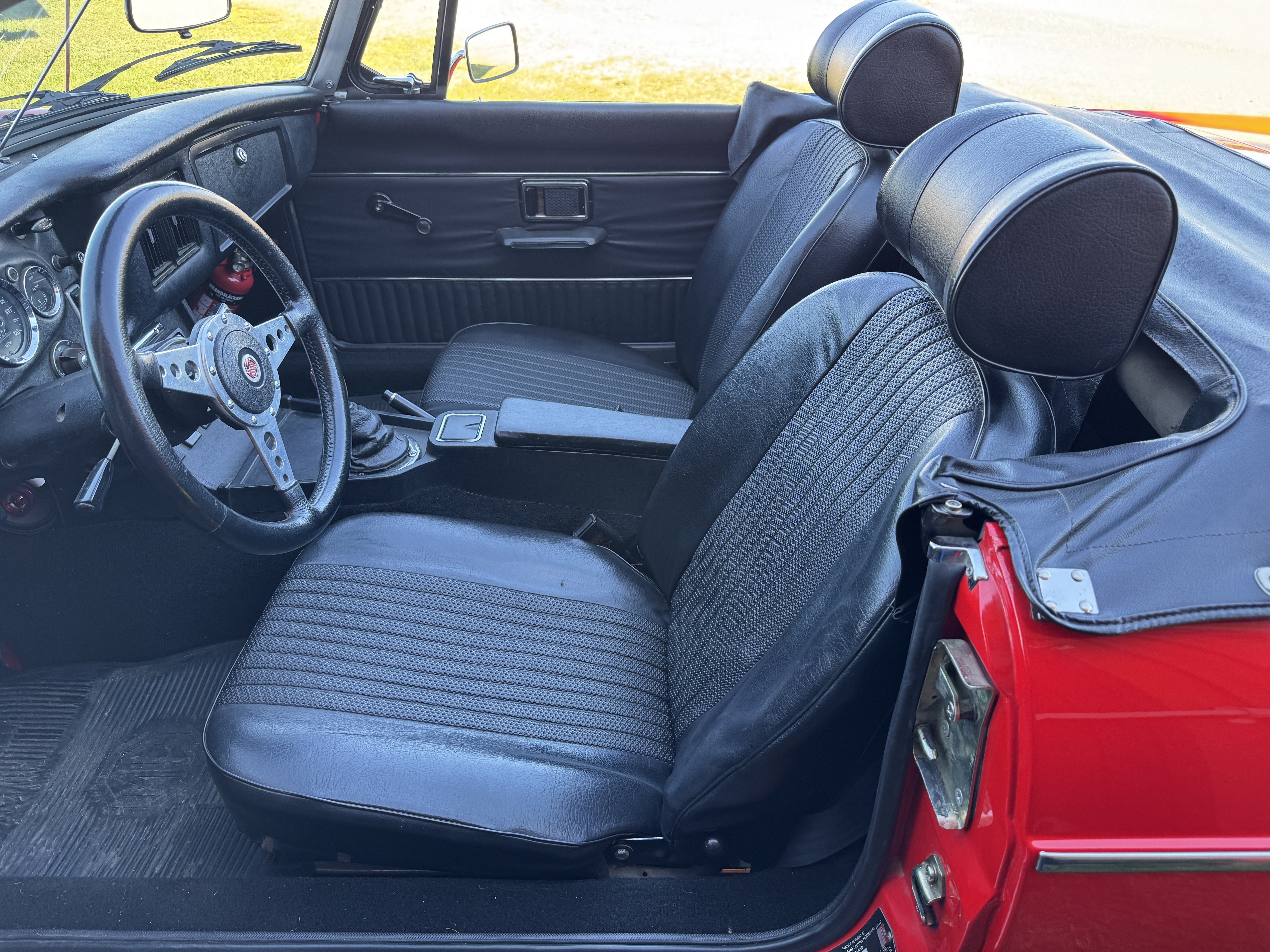 Vehicle Image 30