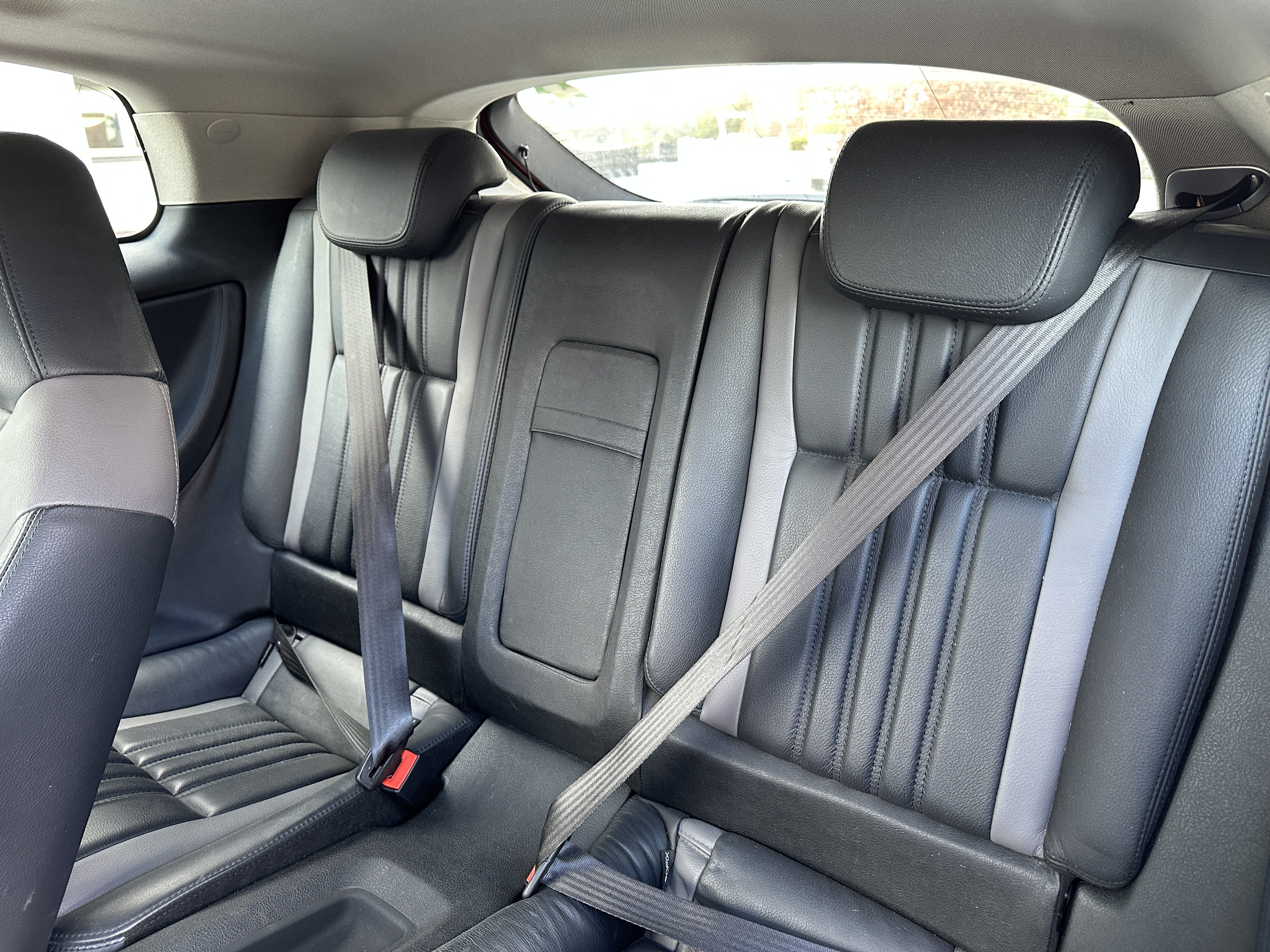 Vehicle Image 38
