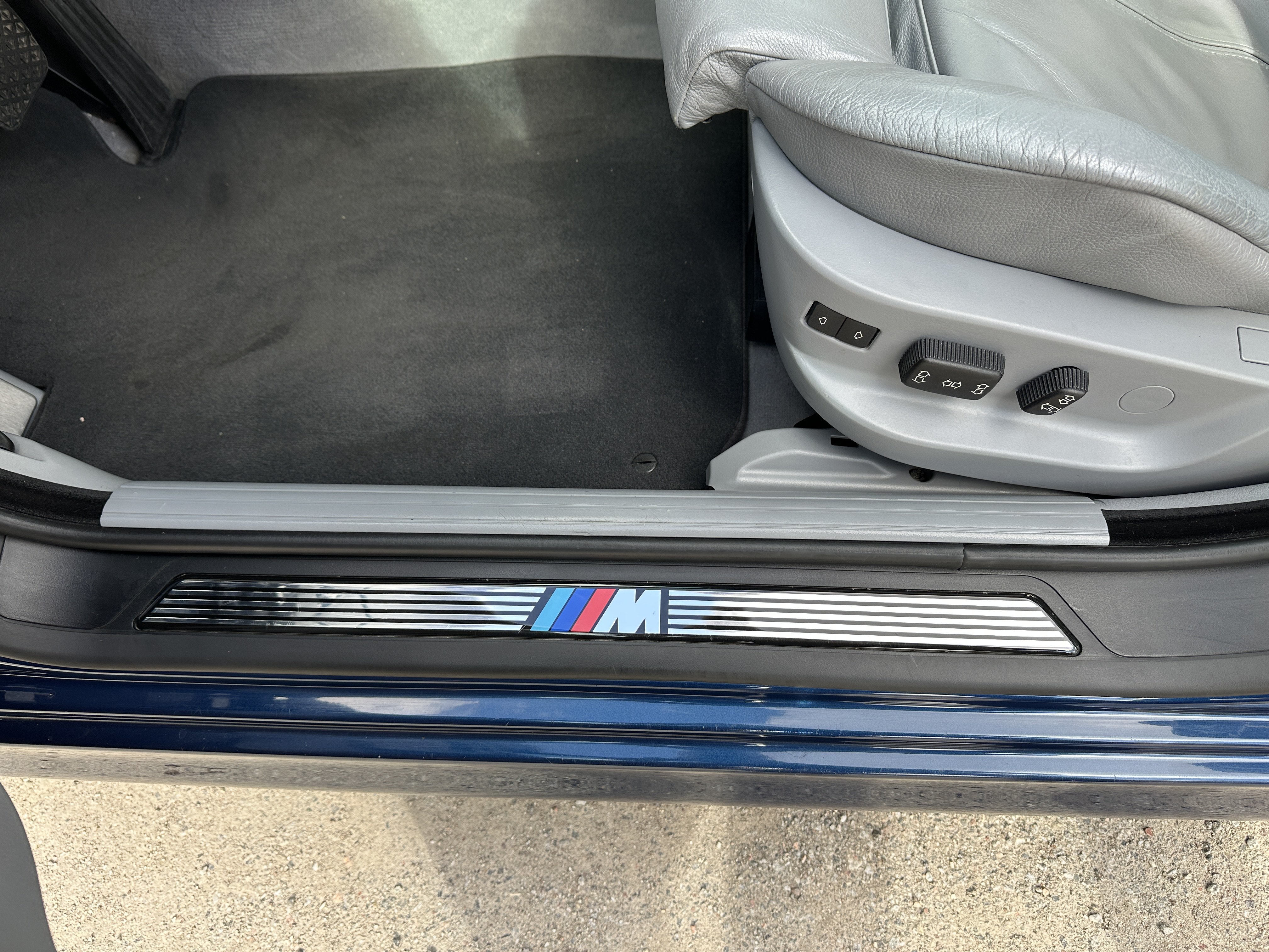 Vehicle Image 40