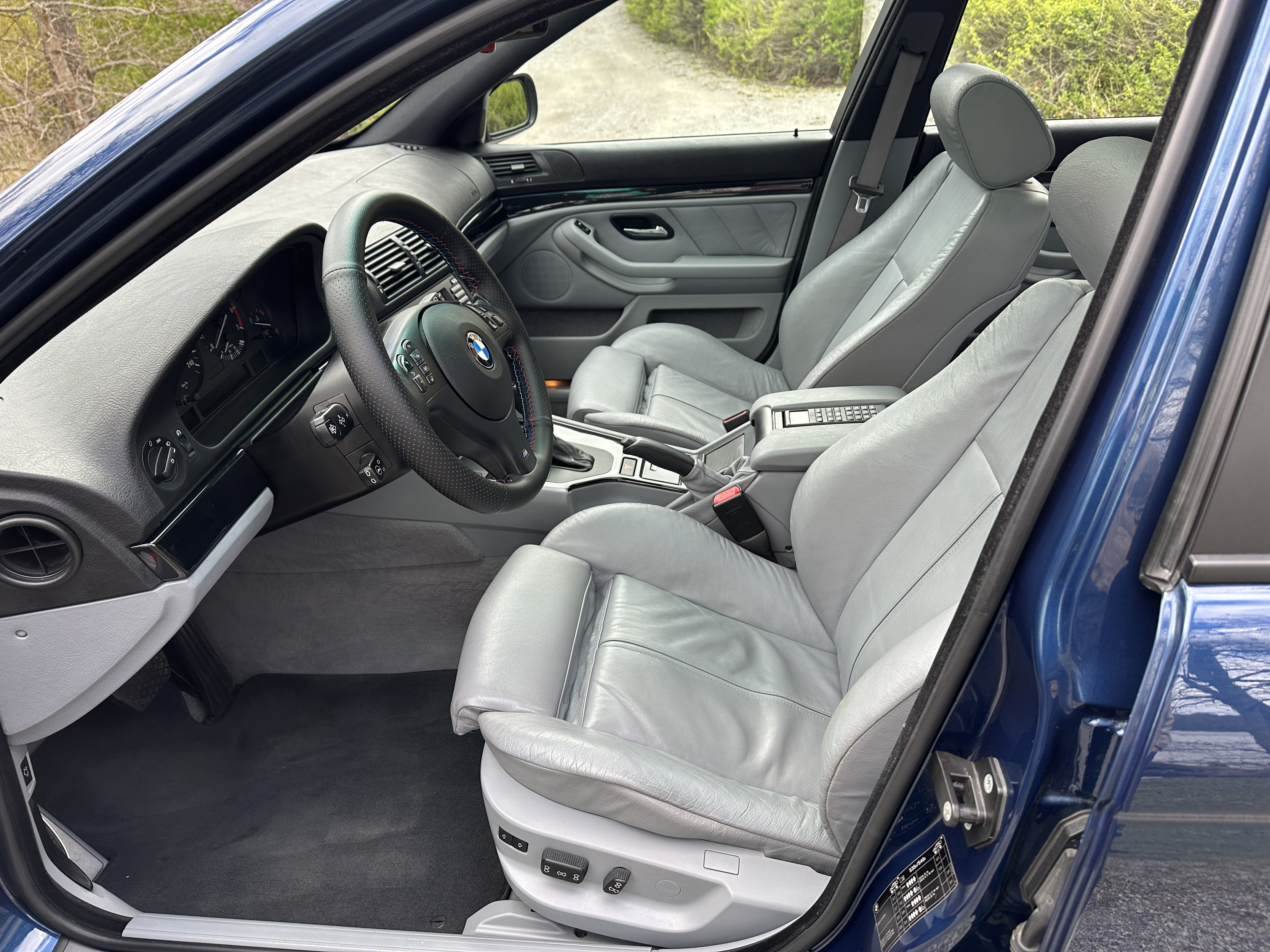 Vehicle Image 41