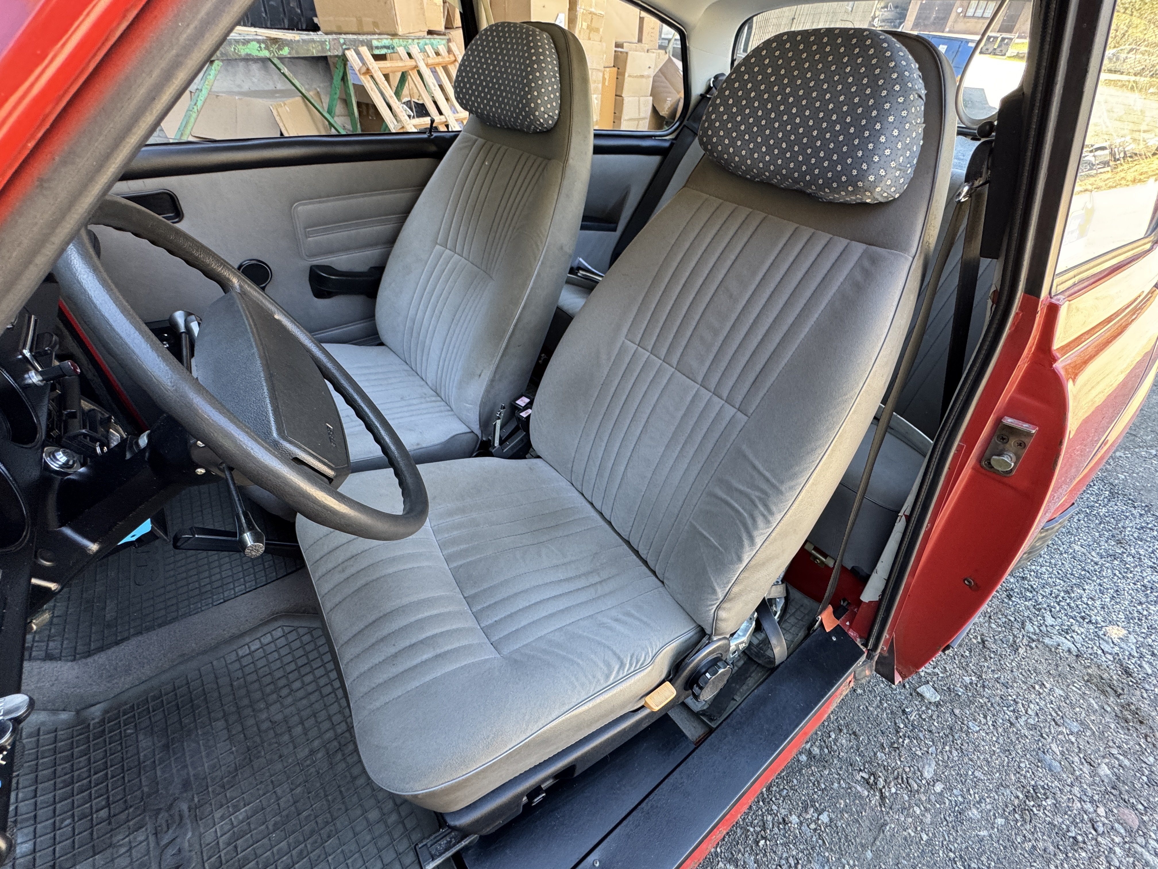 Vehicle Image 36