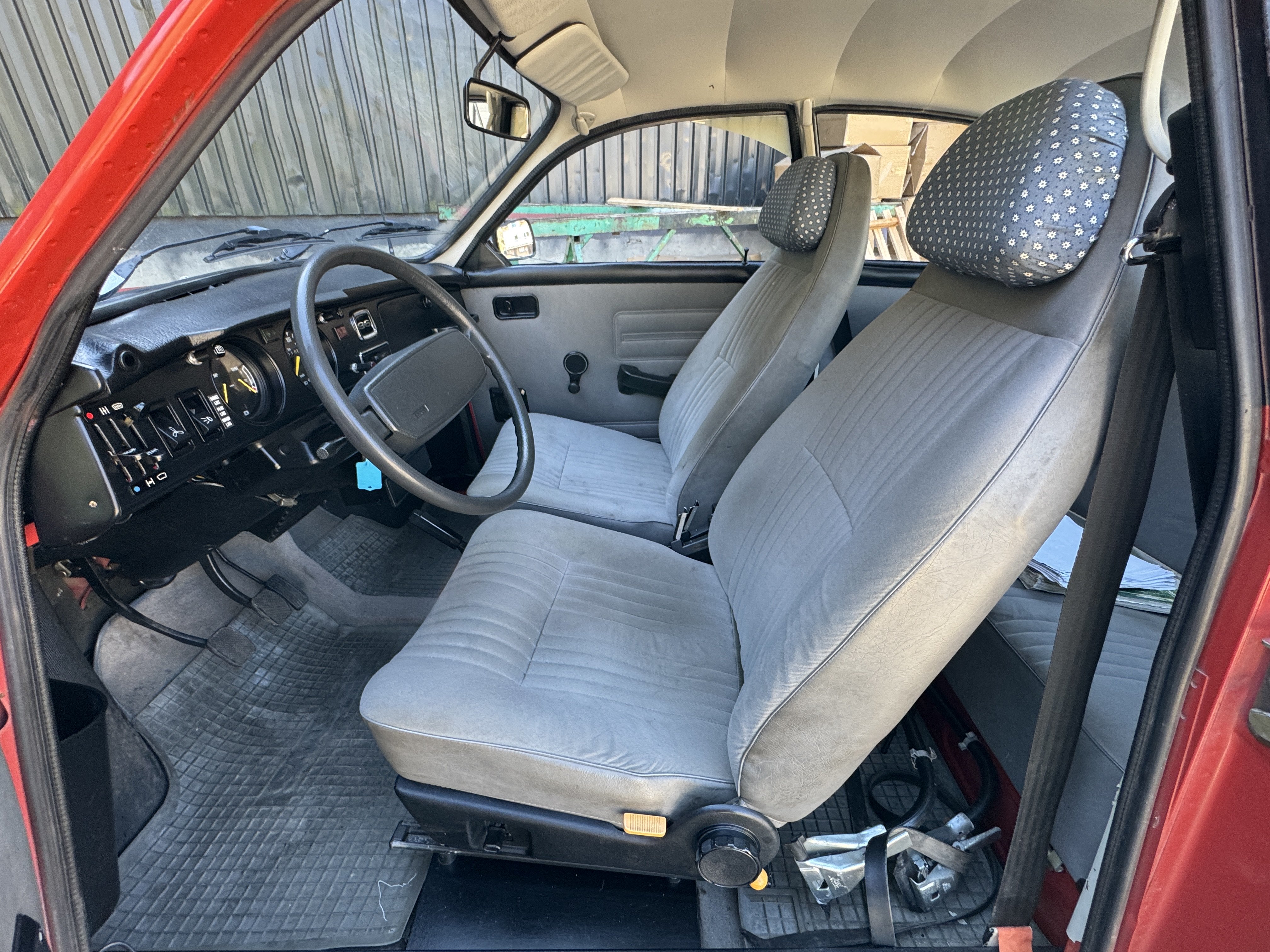 Vehicle Image 37