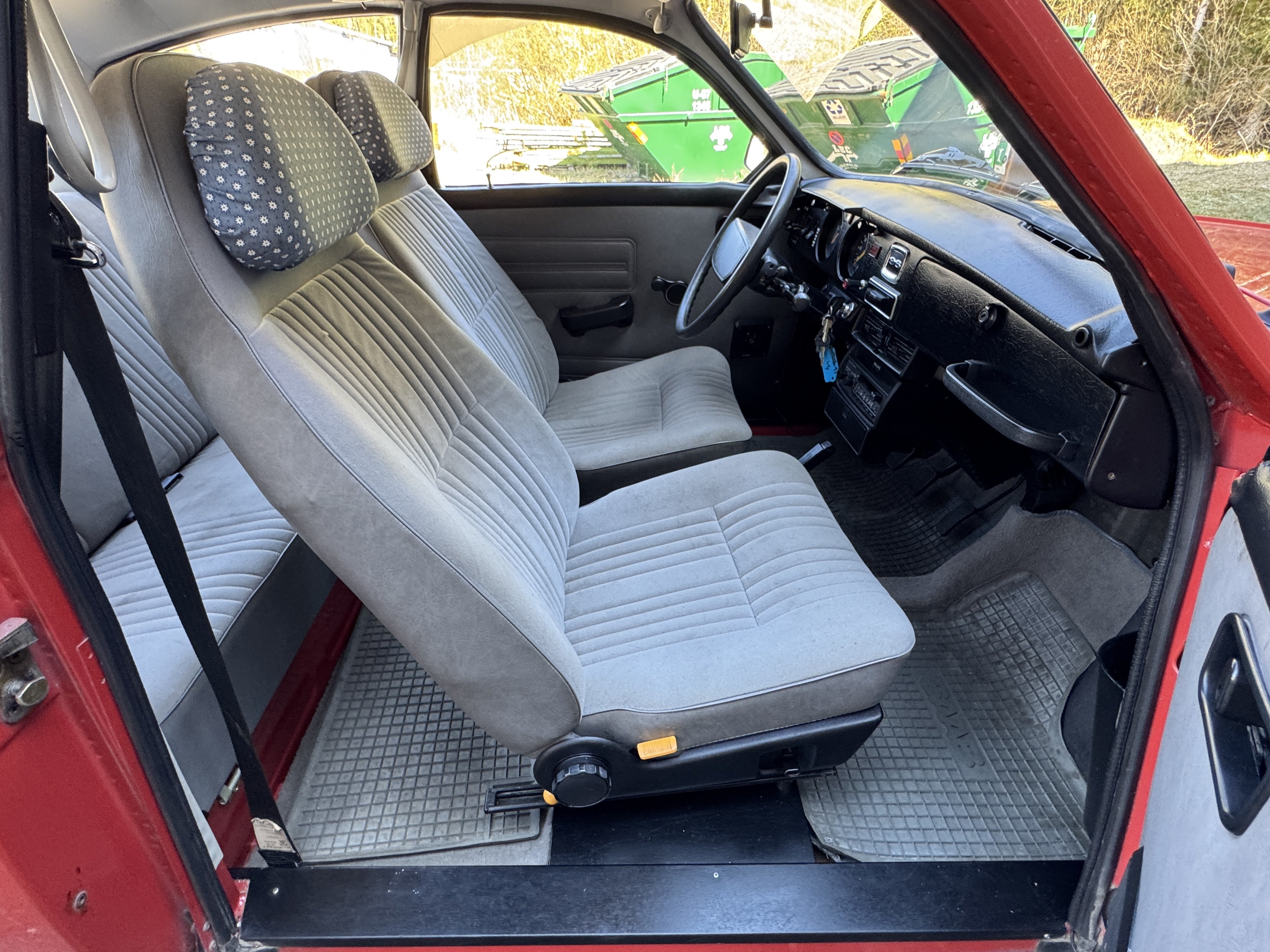 Vehicle Image 38