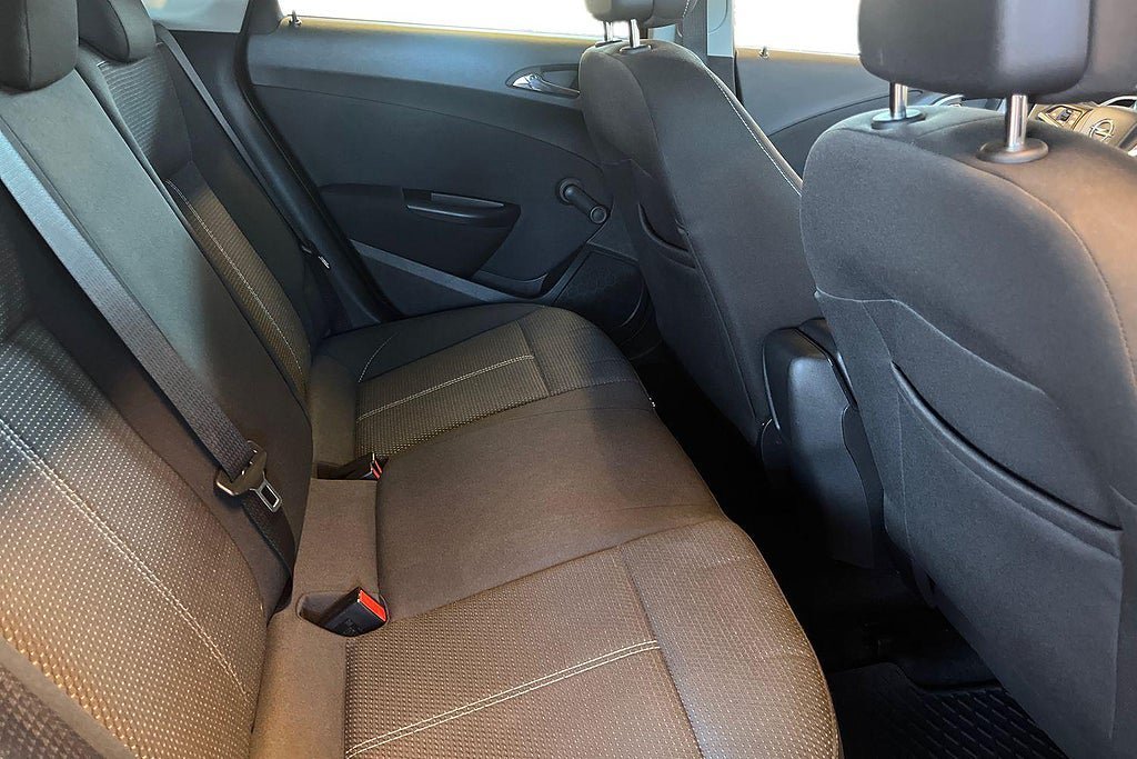 Vehicle Image 17