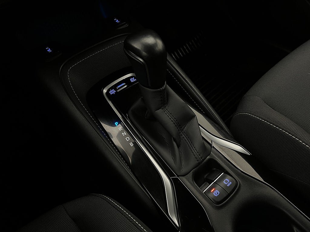 Vehicle Image 23