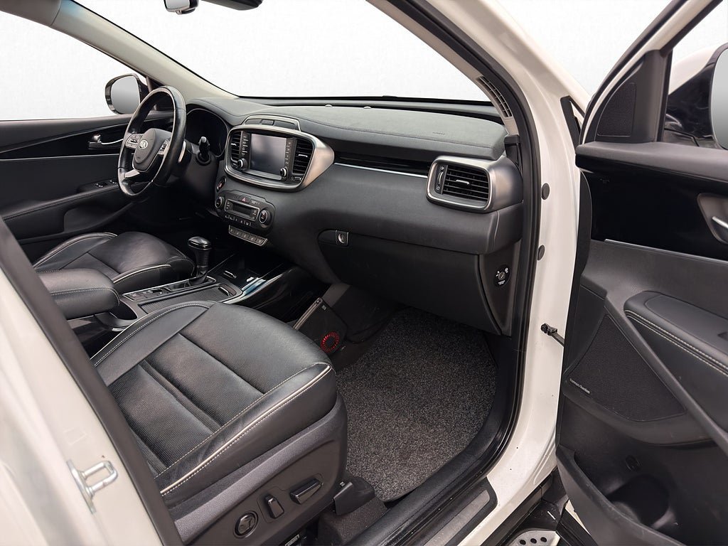 Vehicle Image 33