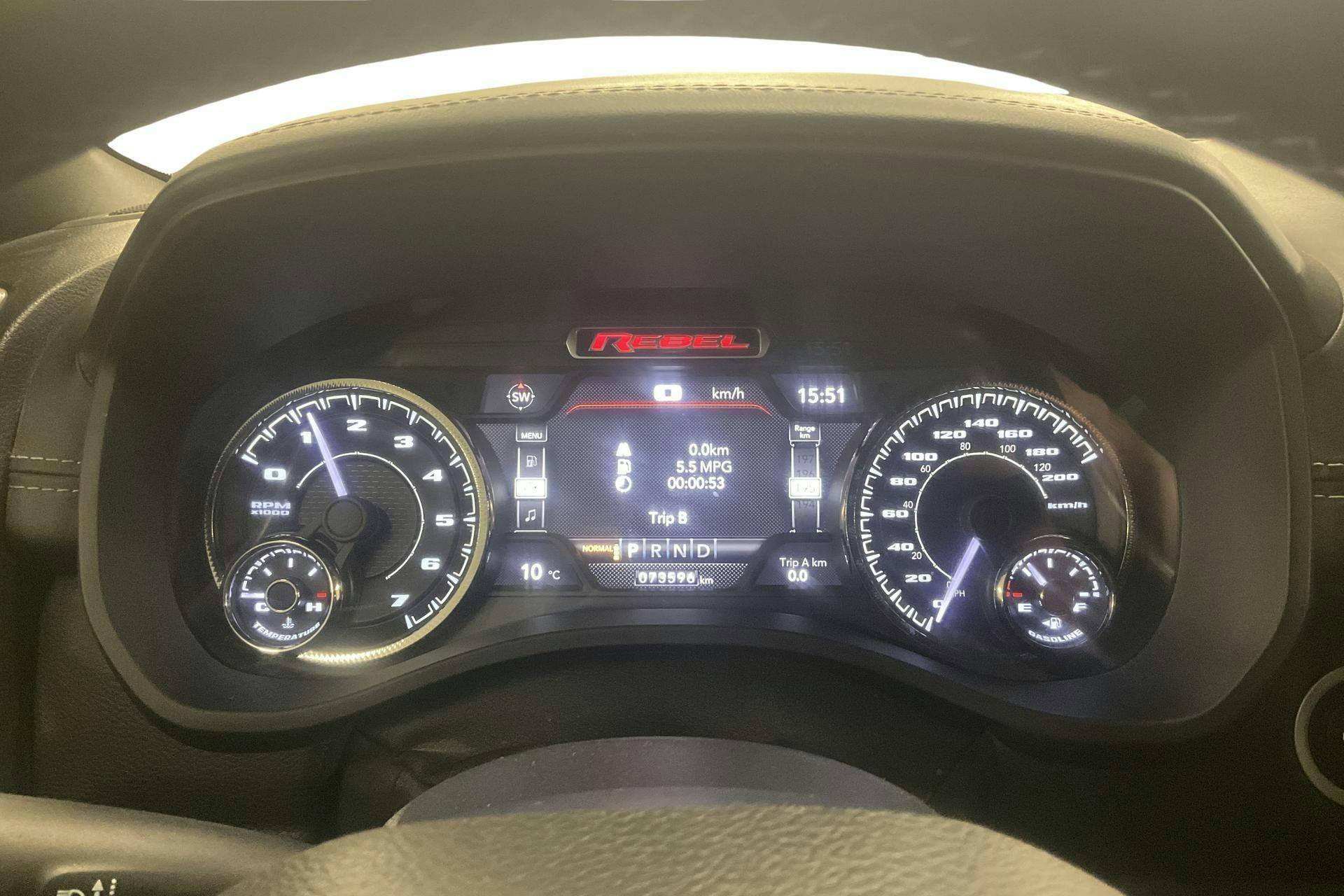 Vehicle Image 10