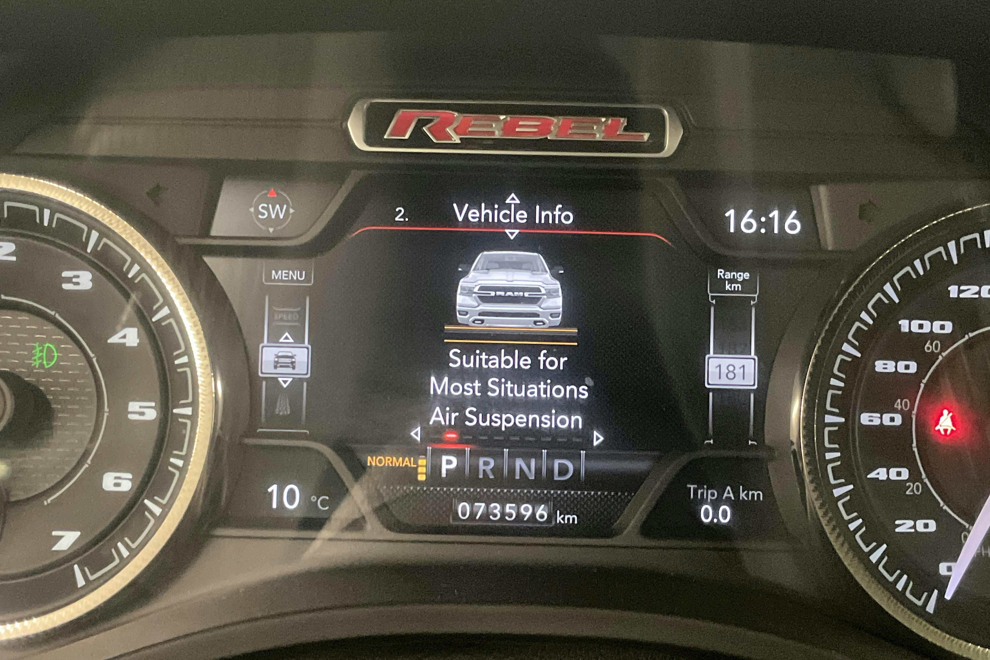 Vehicle Image 11