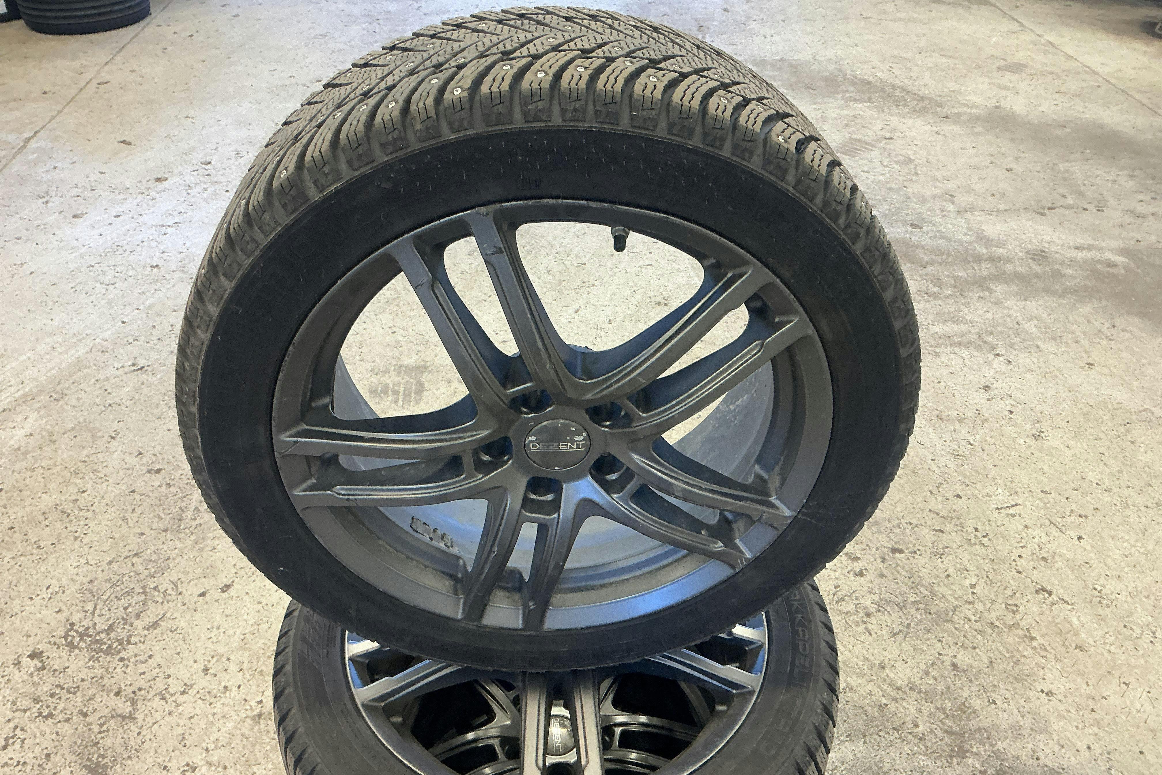 Vehicle Image 19