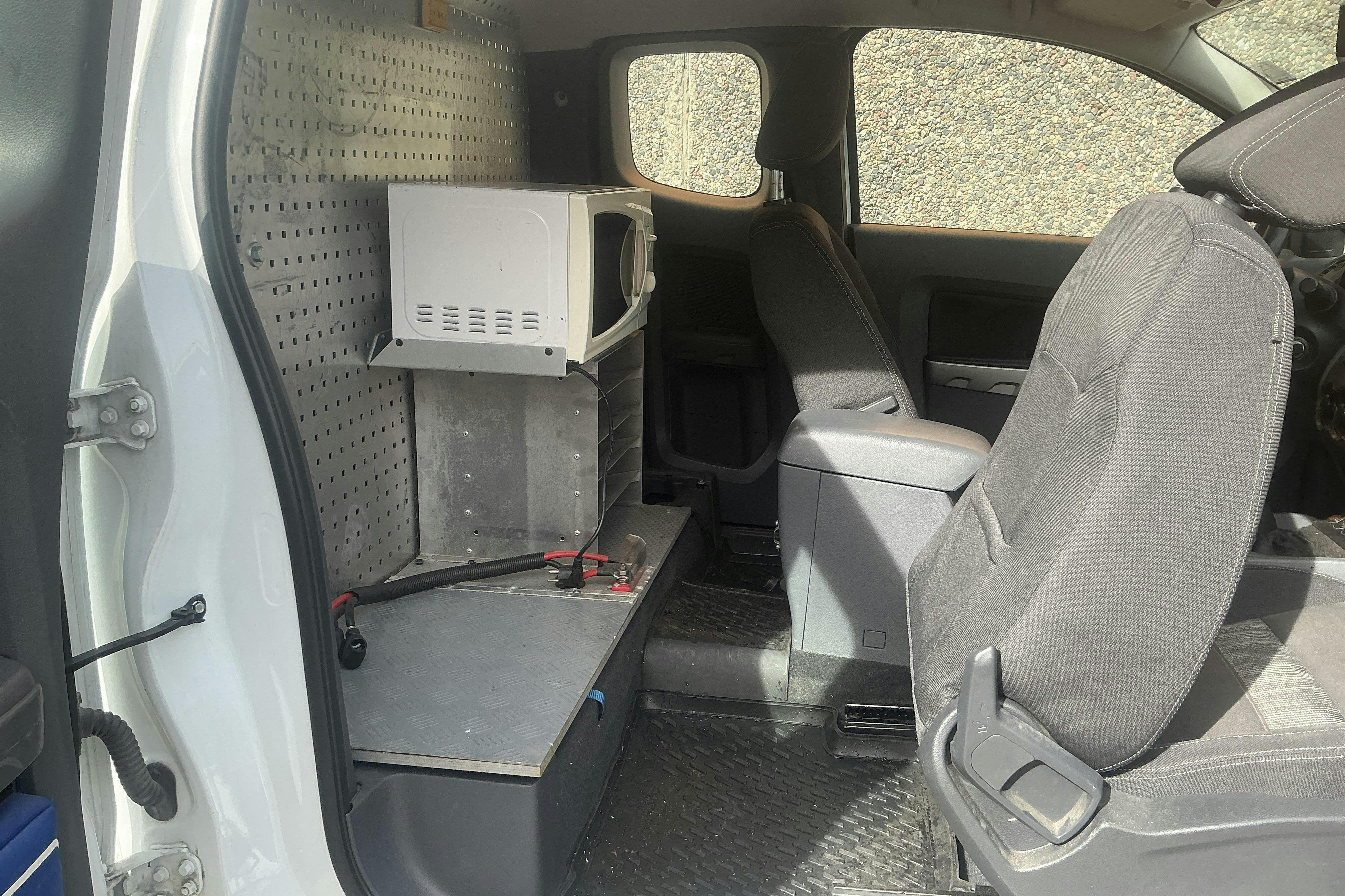 Vehicle Image 9
