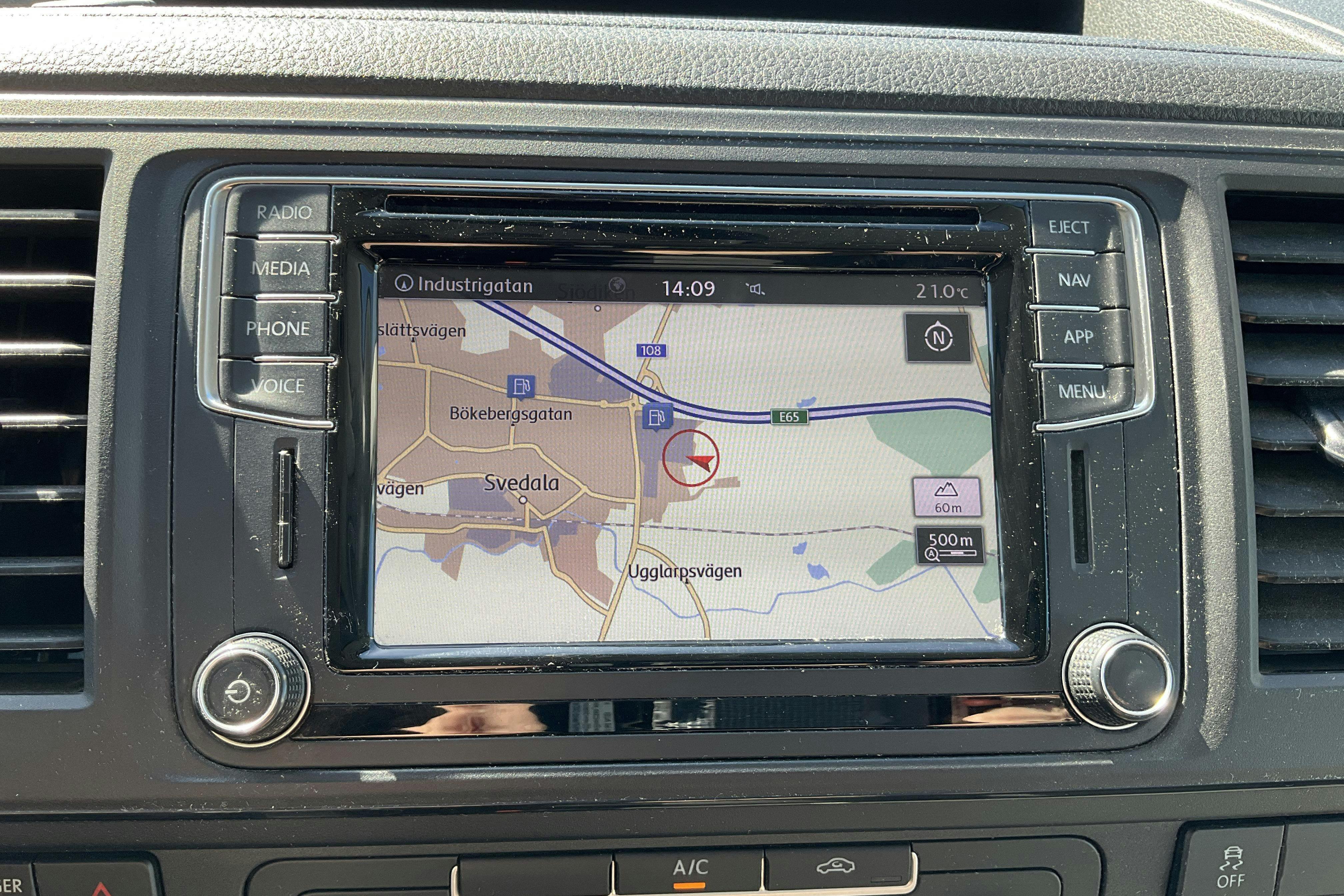 Vehicle Image 11