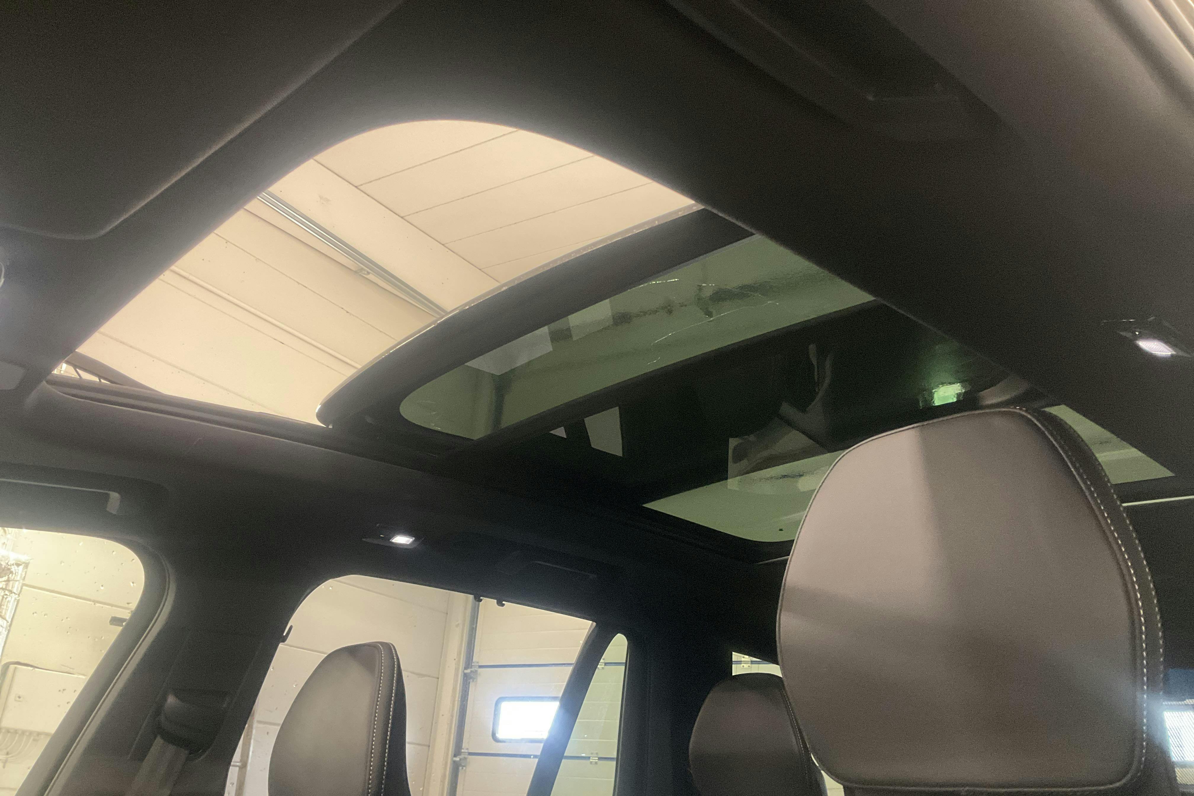 Vehicle Image 28