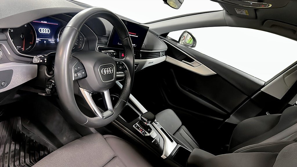Vehicle Image 7