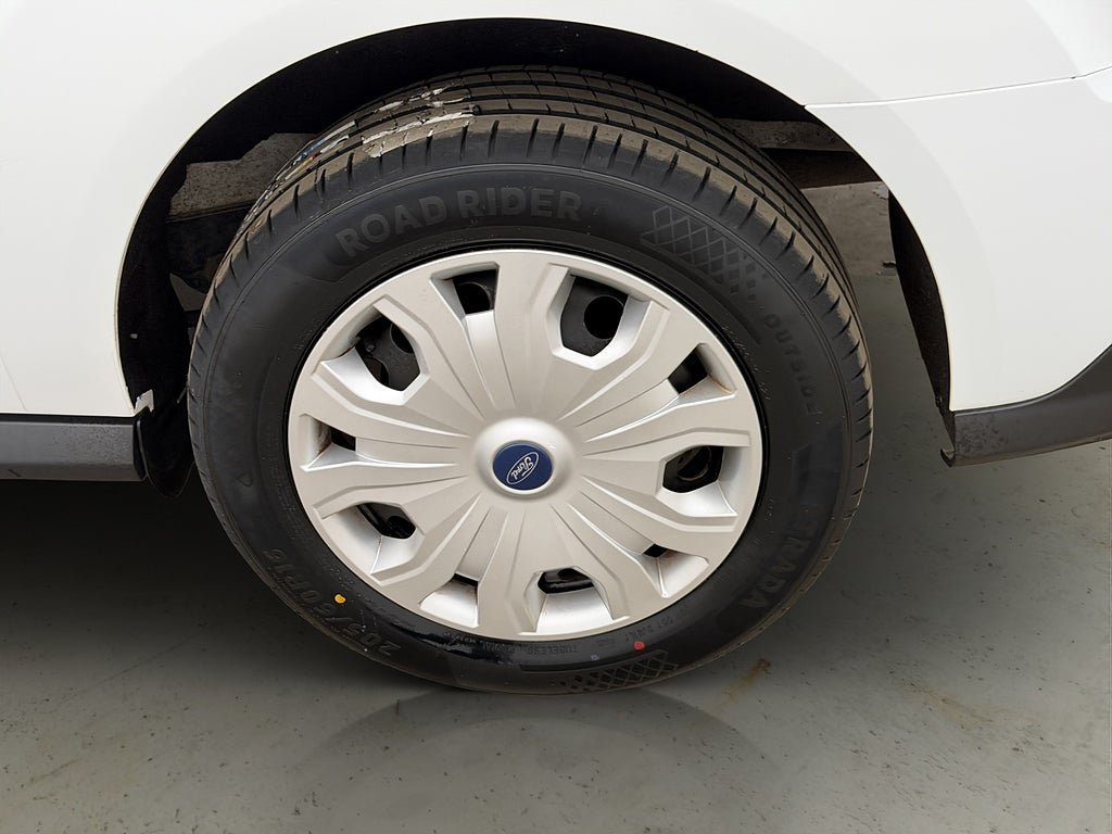 Vehicle Image 22