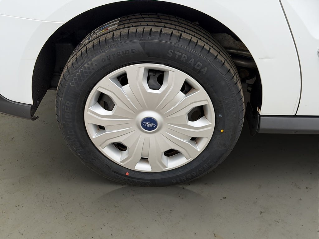 Vehicle Image 23