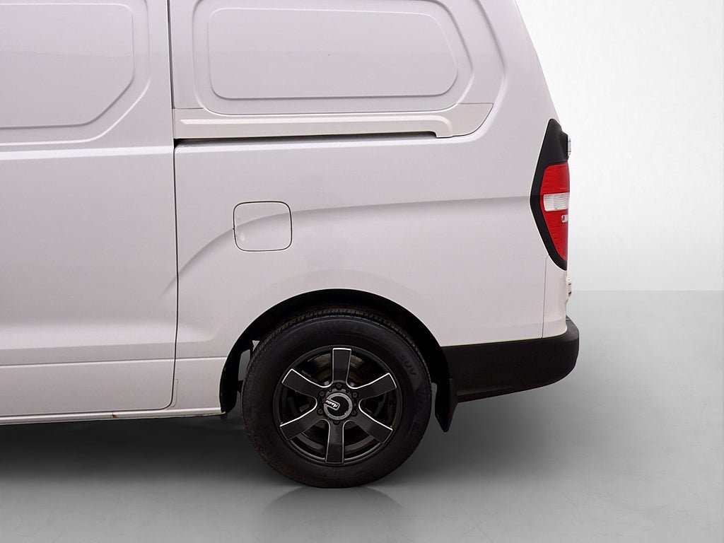 Vehicle Image 19