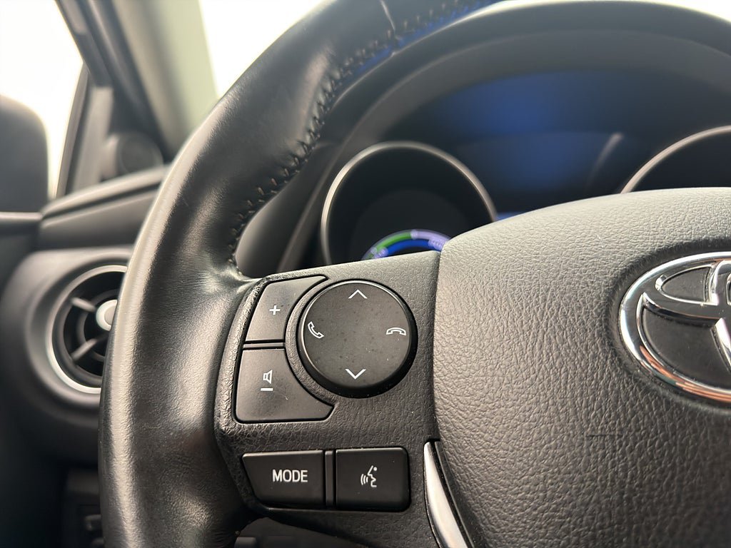 Vehicle Image 15
