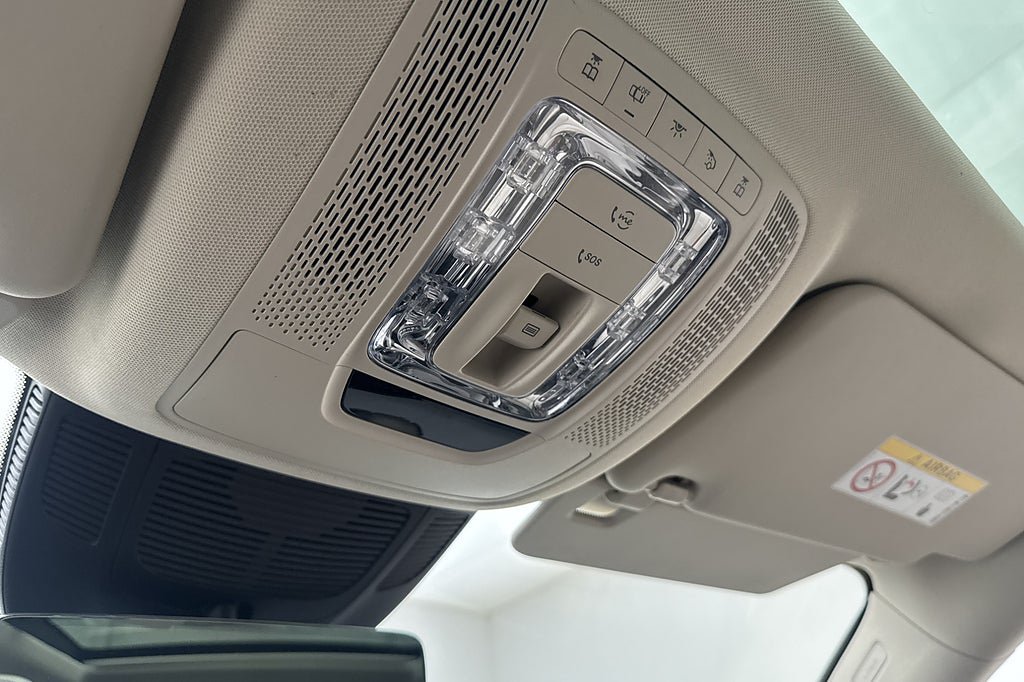 Vehicle Image 30