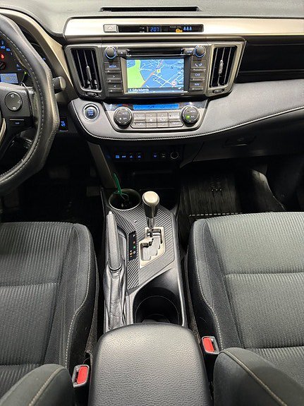 Vehicle Image 17